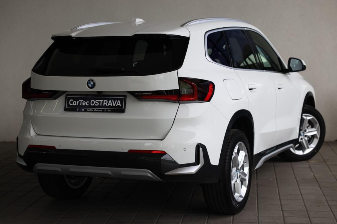 BMW X1, sDrive18i - fotka 3
