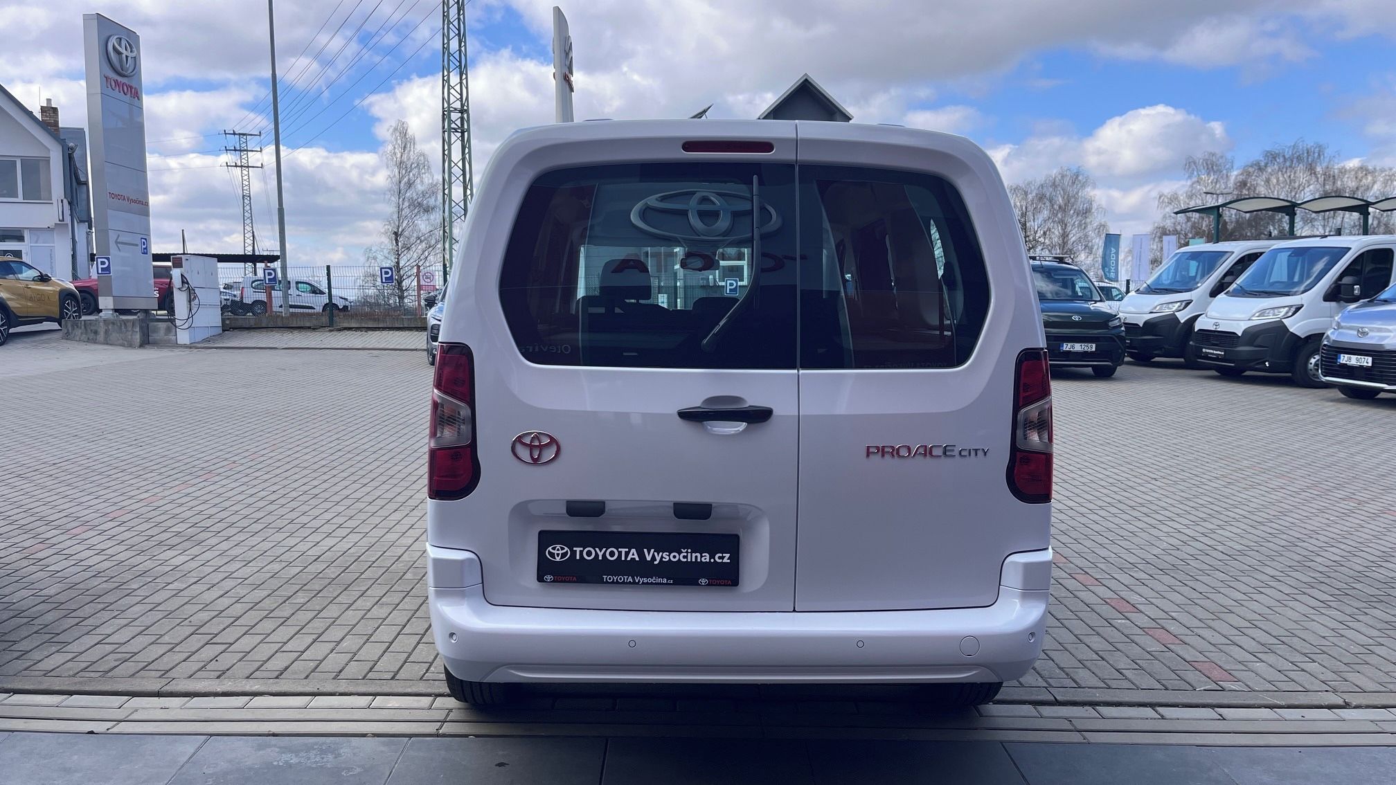 Toyota Proace City Verso, L2 1,5 100PS Business 5 míst - fotka 6