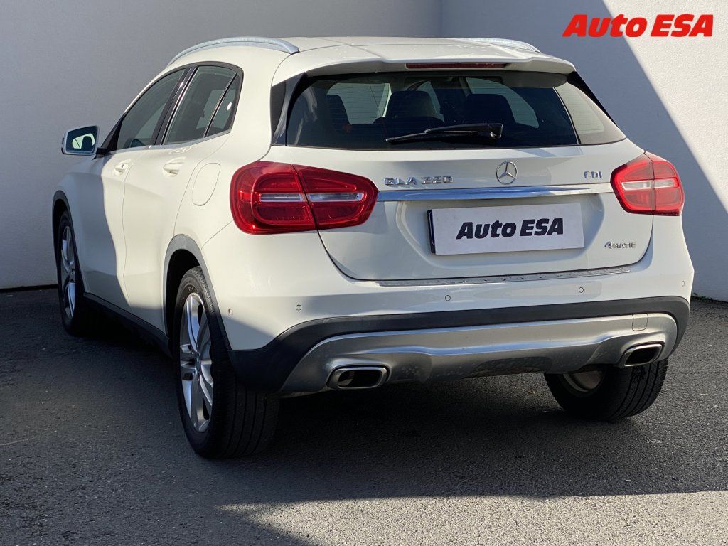 Mercedes-Benz GLA, 2.2 CDi 220 4Matic,ČR,AT - fotka 6