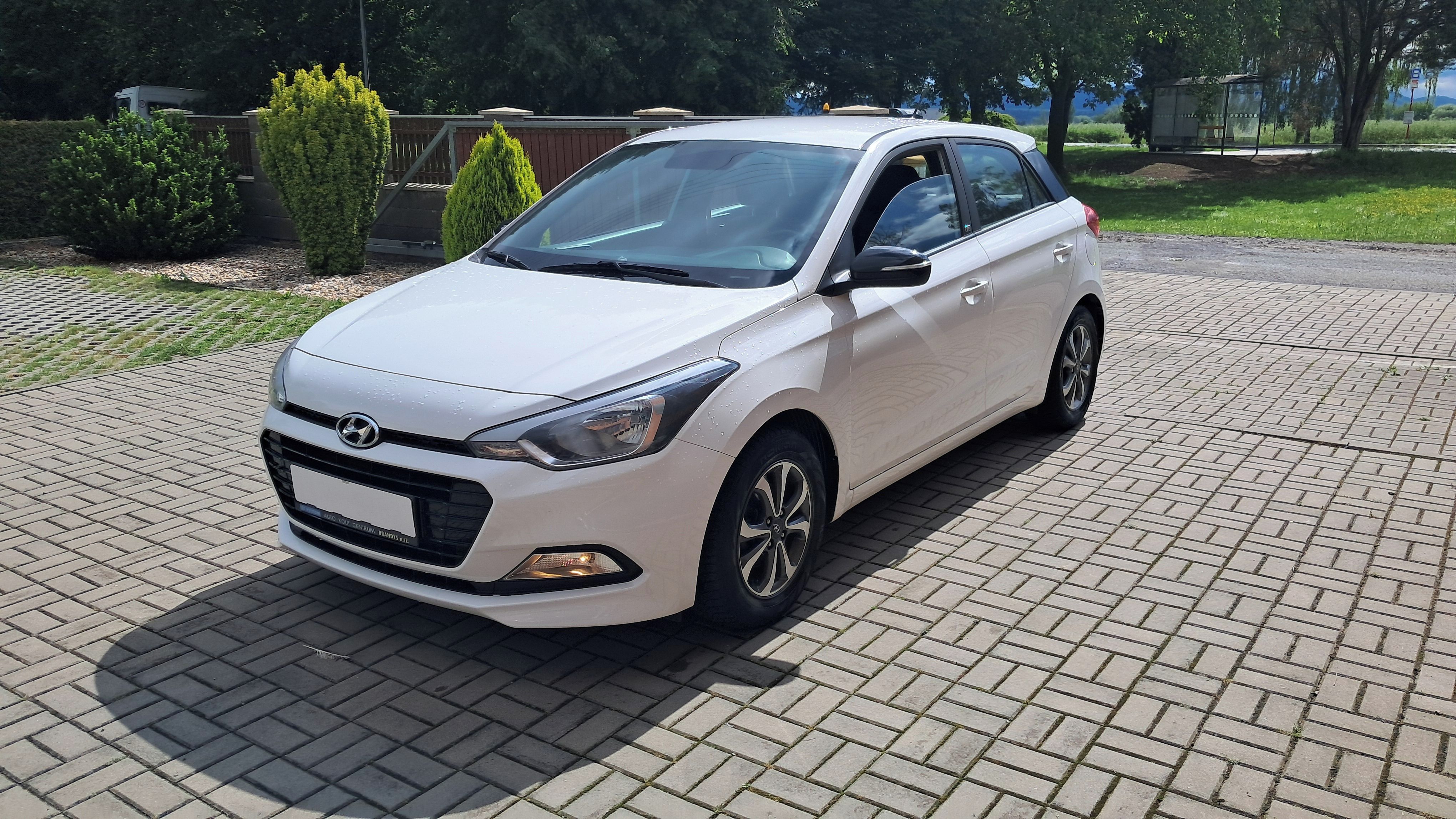 Hyundai i20, 1.2i / najeto 74 000 km