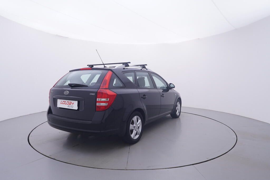 Kia Cee´d, 1.6 CRDi 84 kW - fotka 5