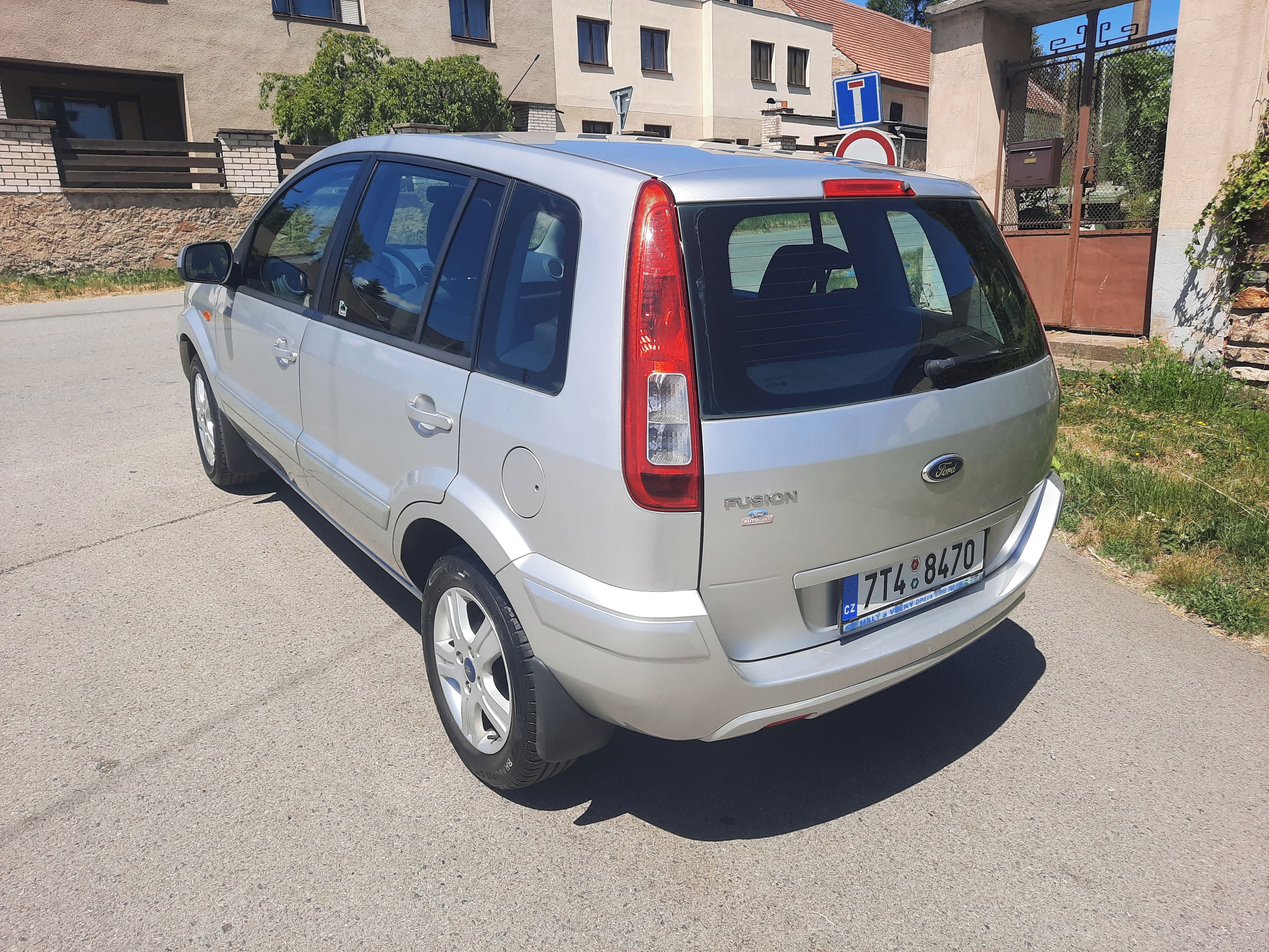 Ford Fusion - fotka 3