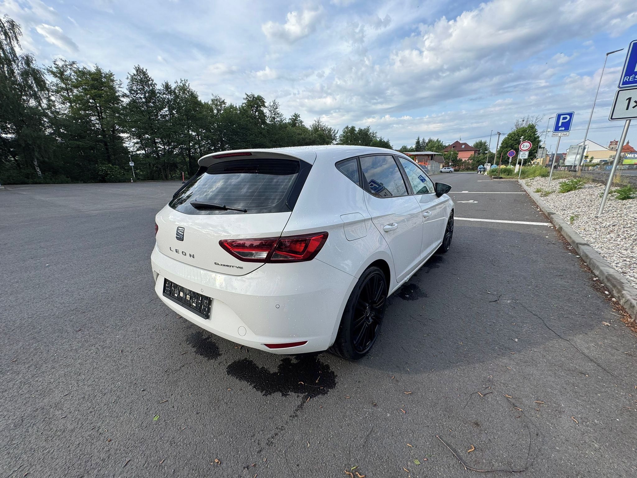 Seat Leon, 1,6 TDi 77kW - fotka 5