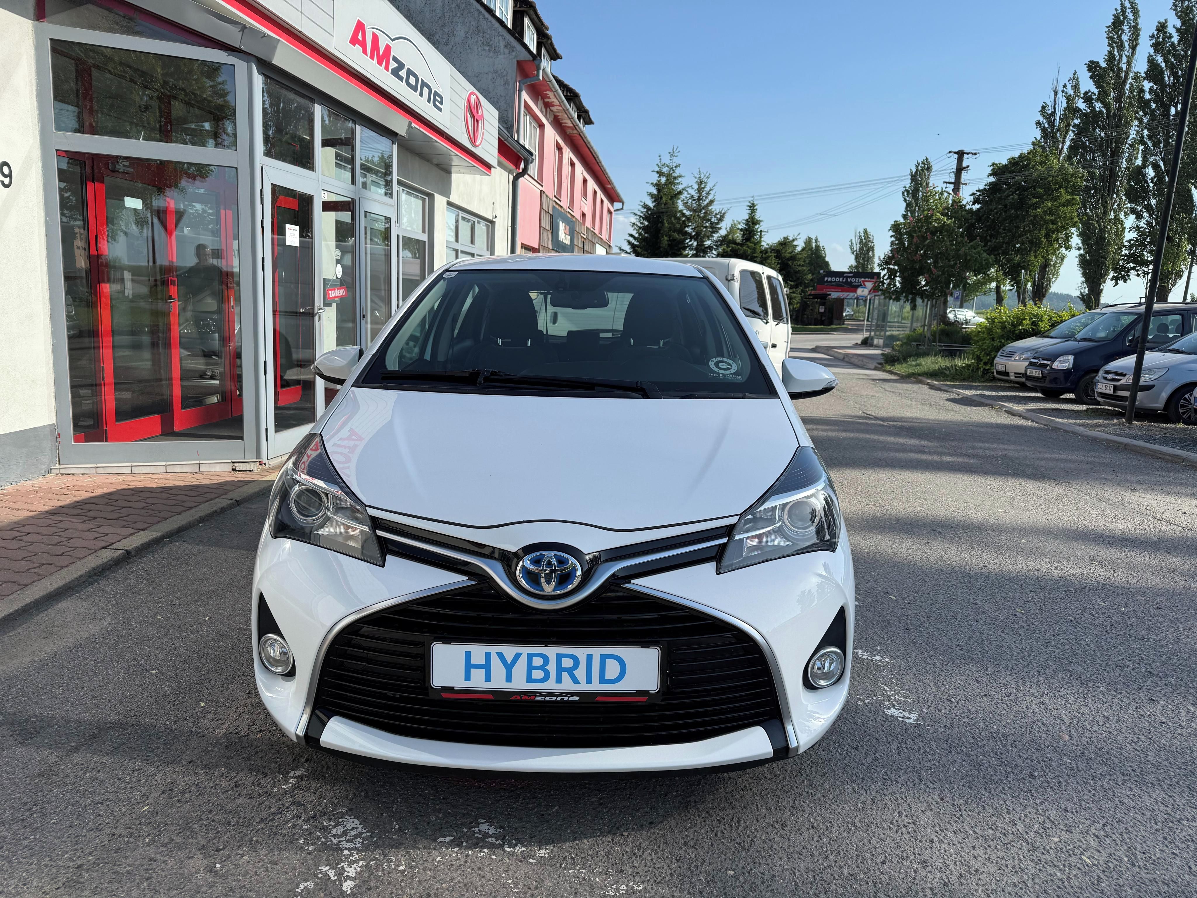 Toyota Yaris, 1,5 HSD e - CVT Comfort - fotka 3