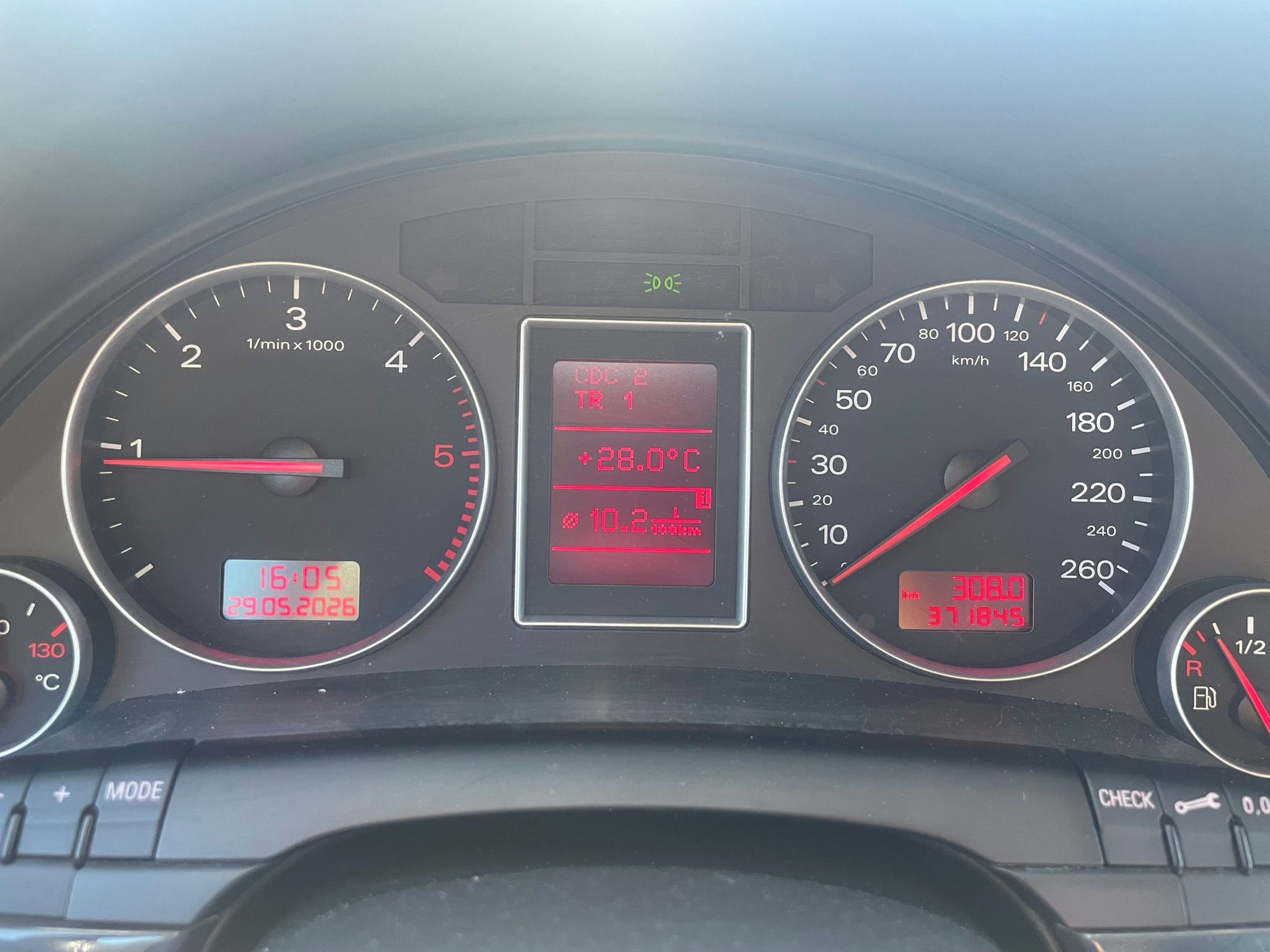 Audi A4, 1.9 96kw AVF - fotka 2