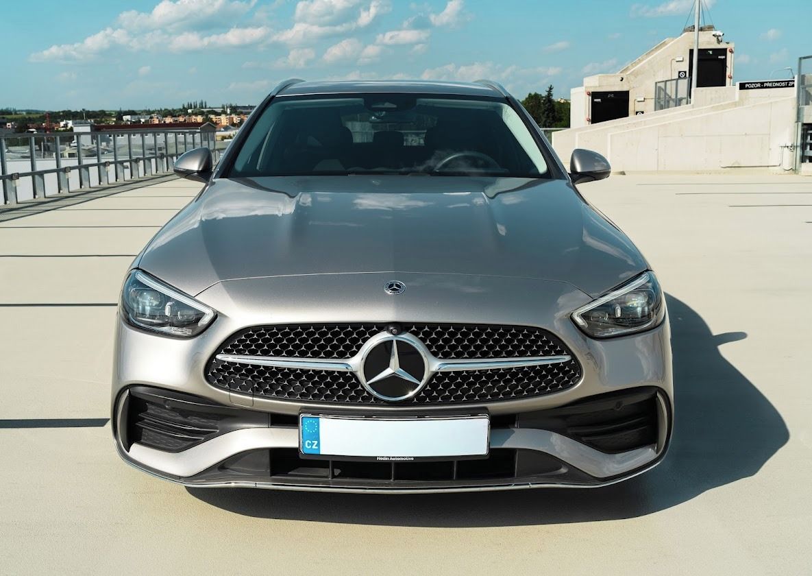 Mercedes-Benz Třídy C, C220d 4MATIC AMG - TOP STAV - fotka 2