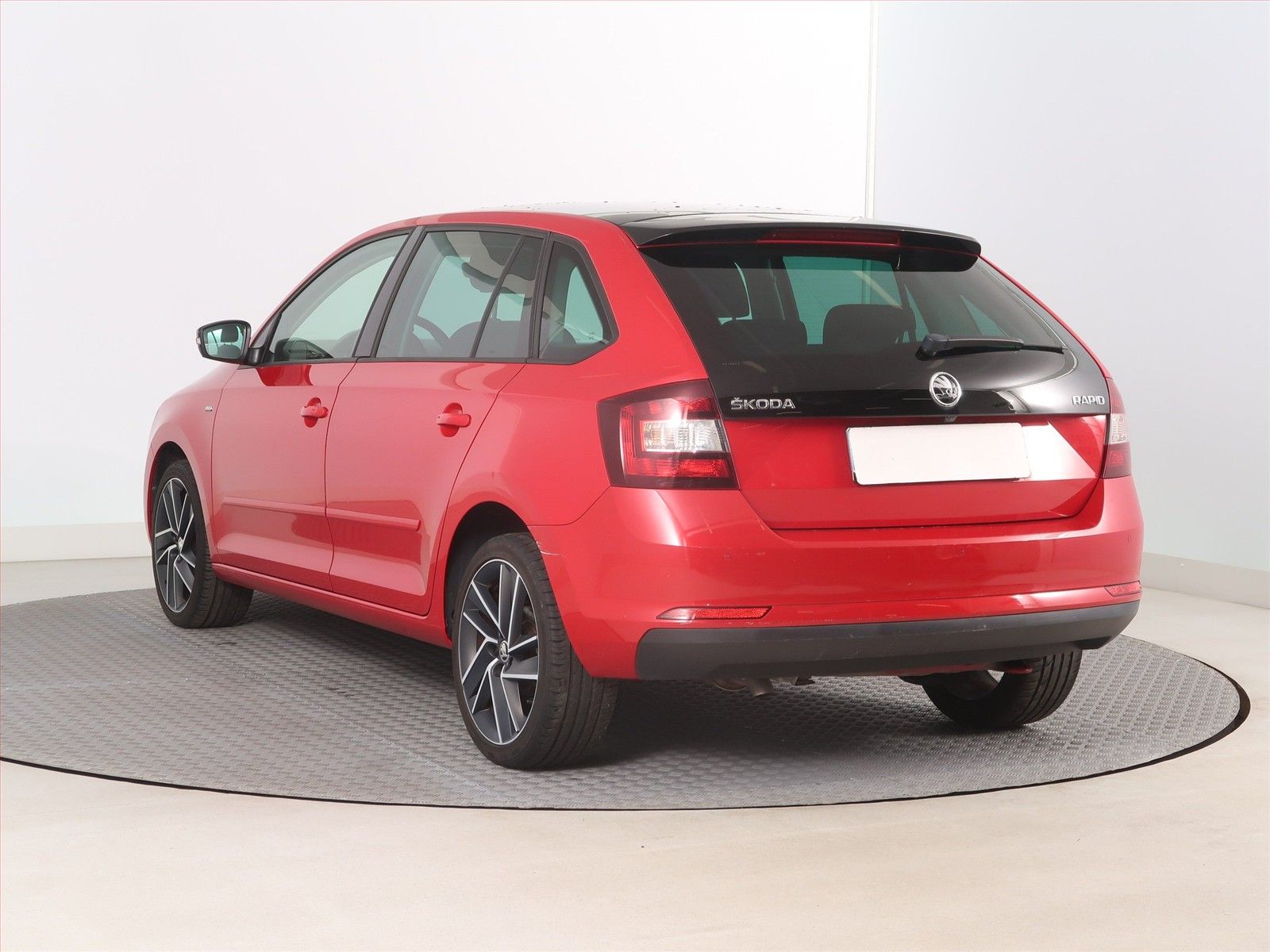 Škoda Rapid, 1.0 TSI, Automat, Navi - fotka 4