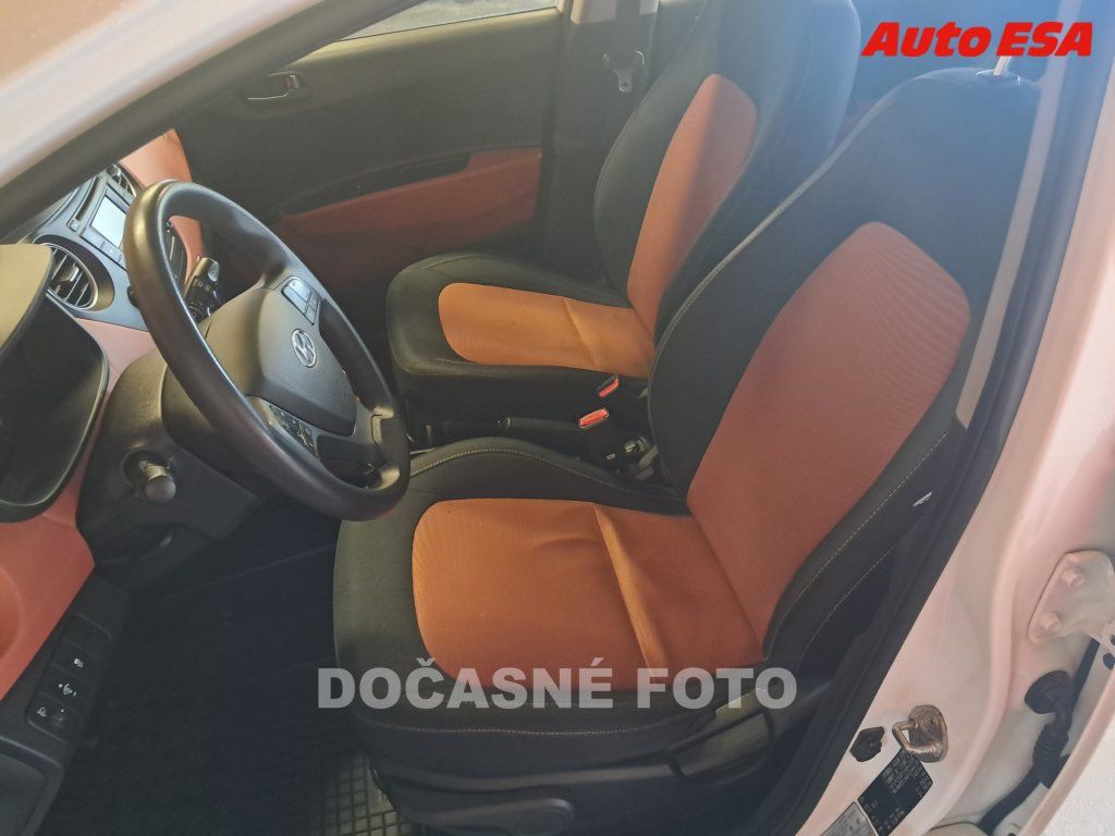 Hyundai i10, 1.0 i - fotka 3