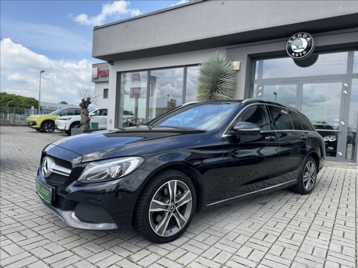 Mercedes-Benz Třídy C, 2,2 200d 100kW AUT  AVANTGARDE - fotka 2