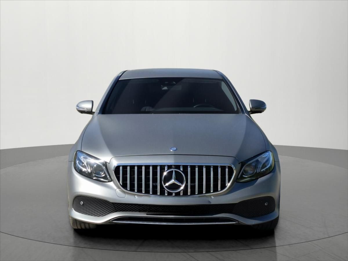 Mercedes-Benz Třídy E, 2,0 143 KW E220d ČR Avantgarde - fotka 2