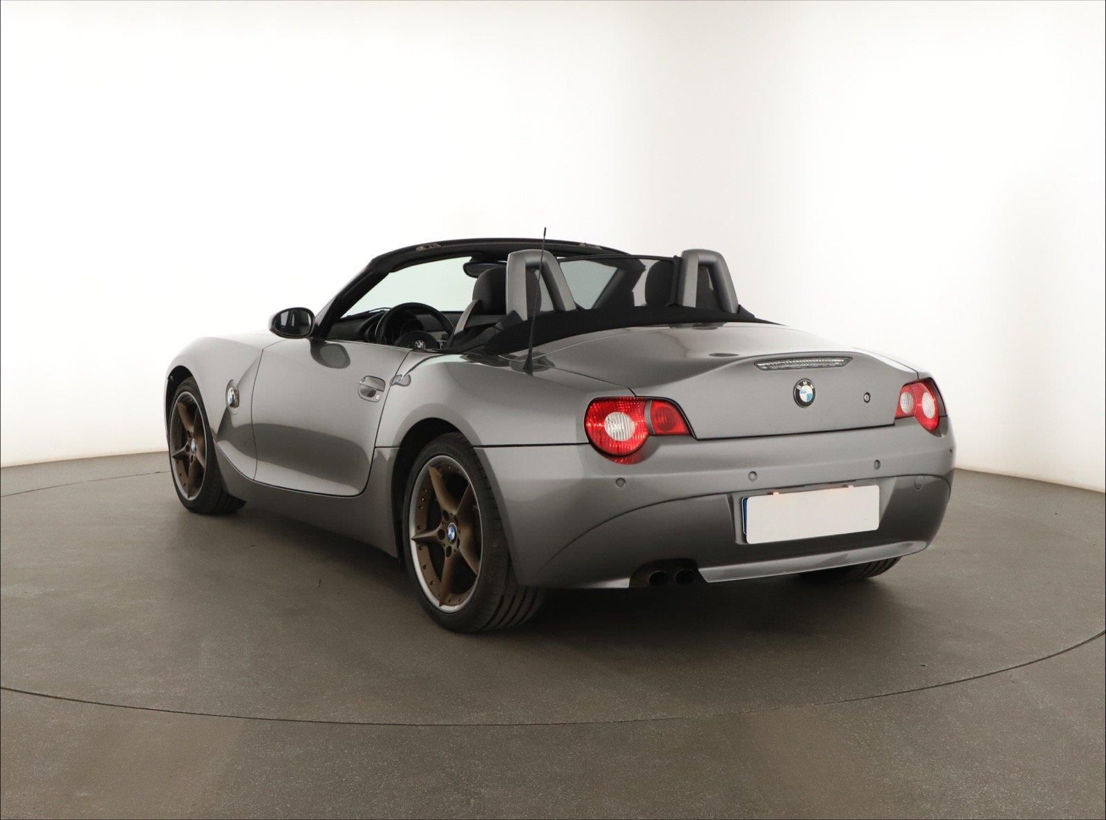 BMW Z4, 2.2i, Kůže, Automatická klima - fotka 4