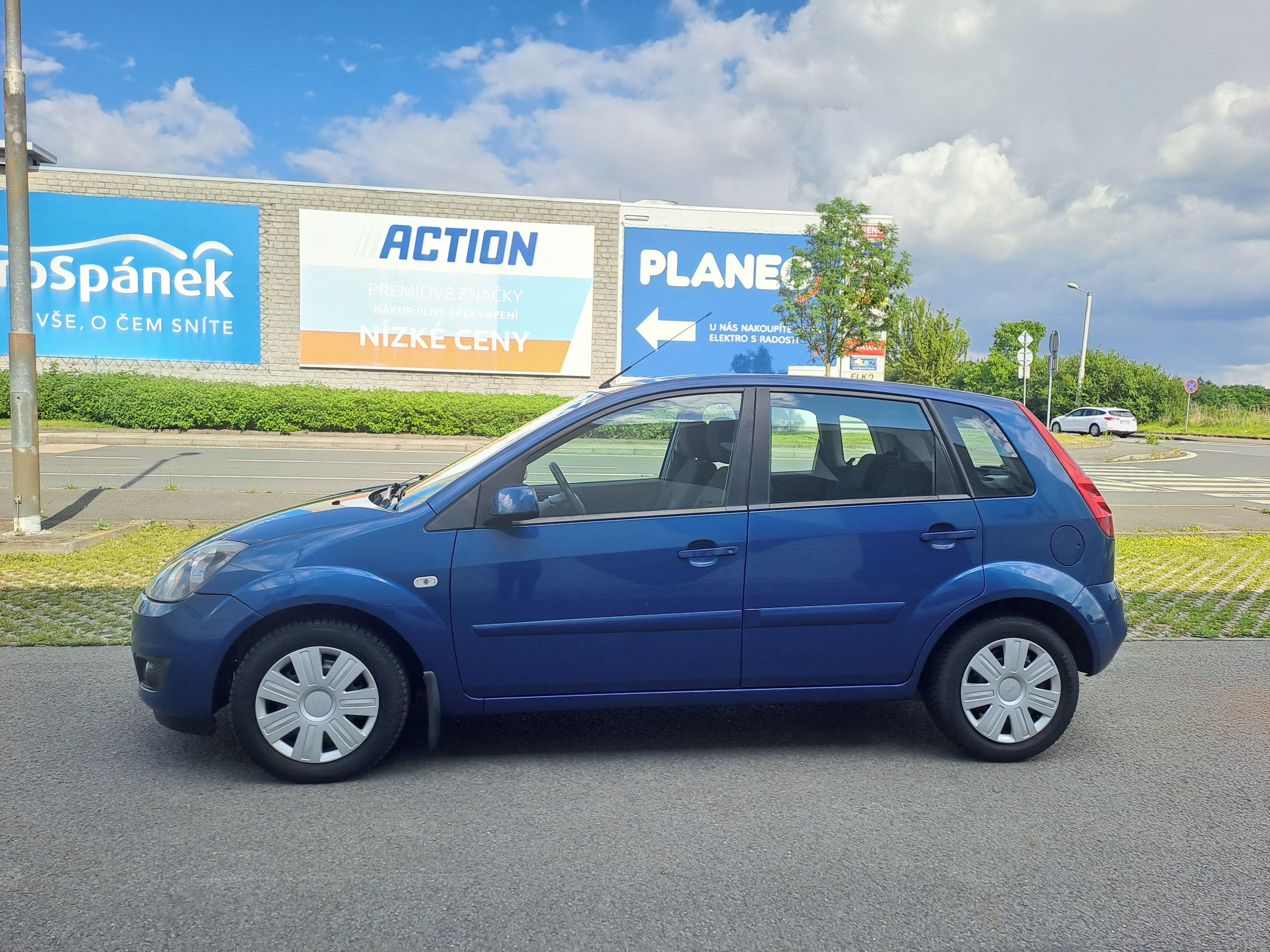 Ford Fiesta, 1.3i 1.MAJ EXTRA PĚKNÉ,TOP - fotka 4