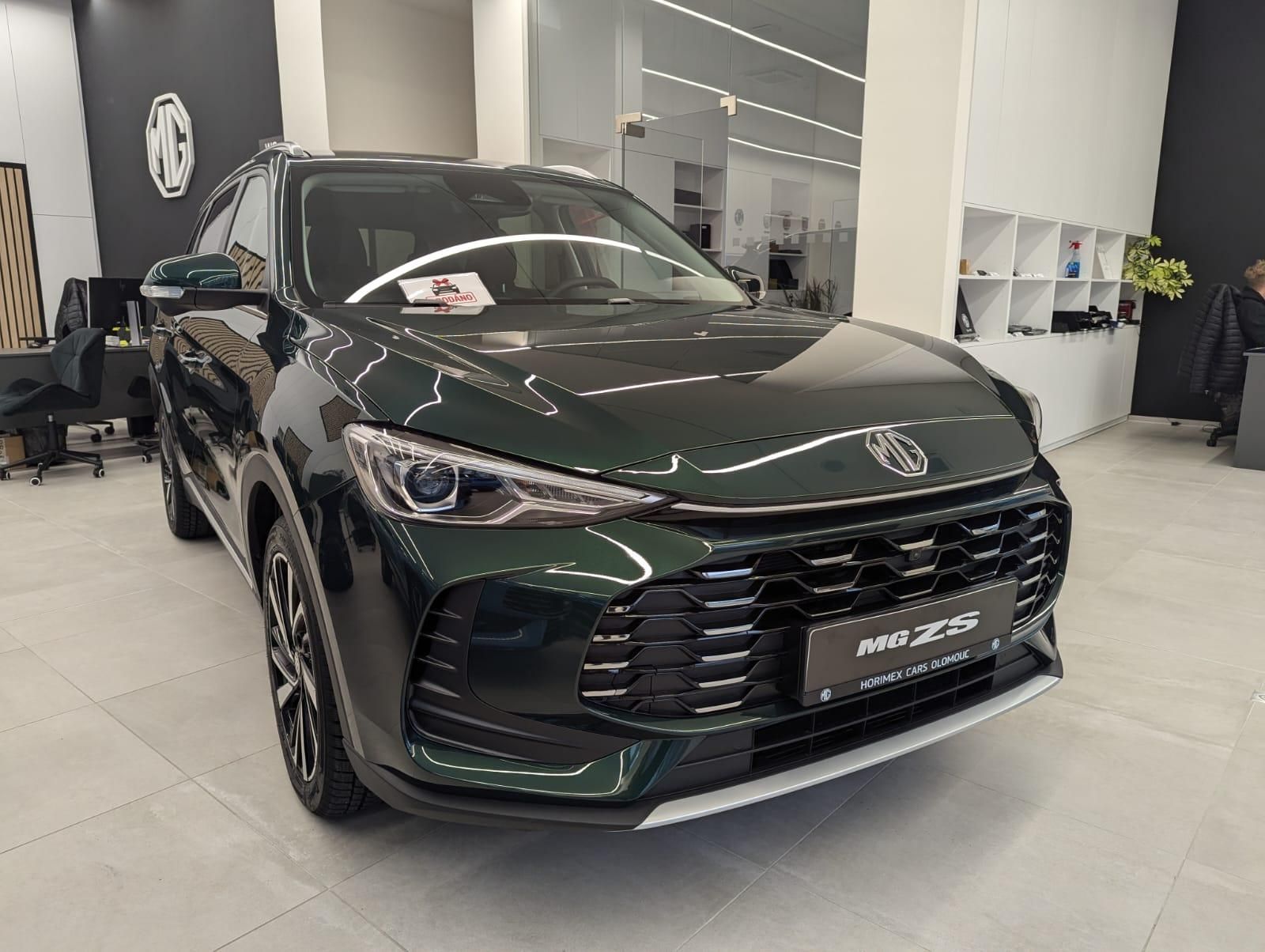 MG ZS, ZS HEV EXCLUSIVE EMERALD GREEN - fotka 2