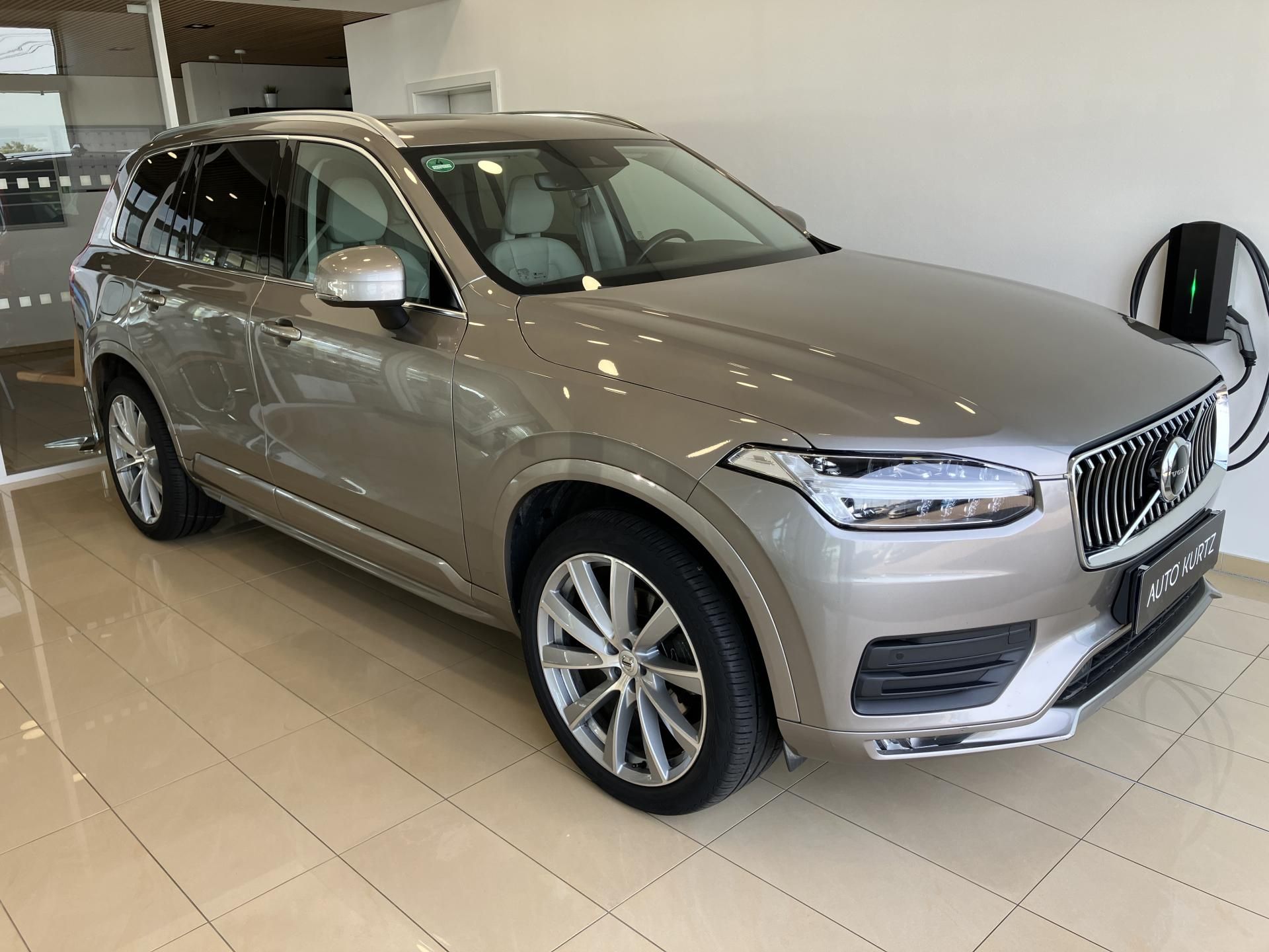 Volvo XC90, B5 AWD Momentum AT8