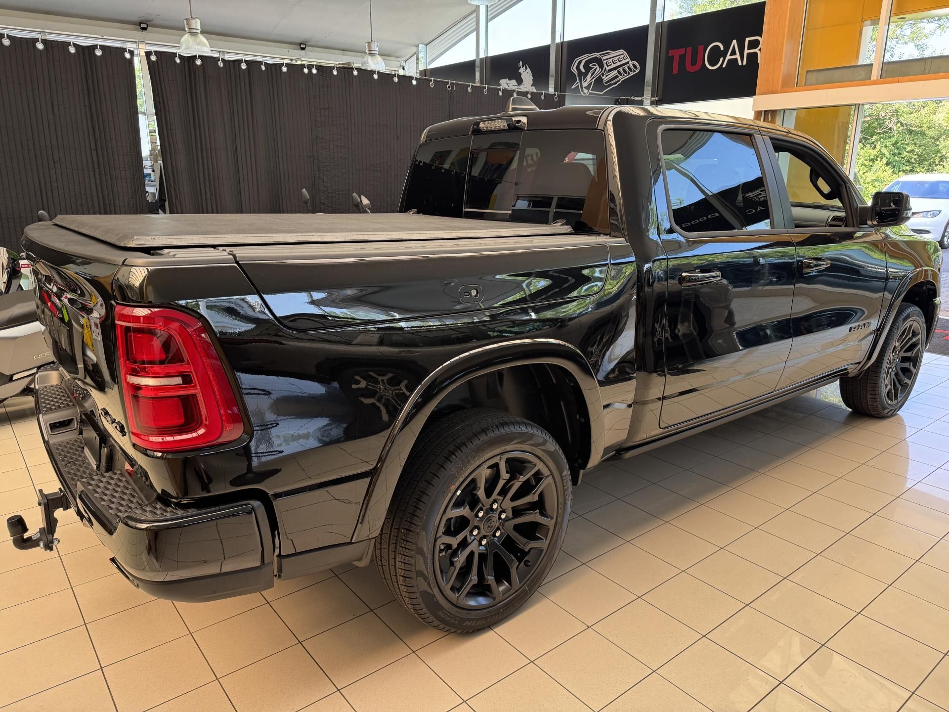 RAM 1500, Limited 3,0 I6 550HP - fotka 5