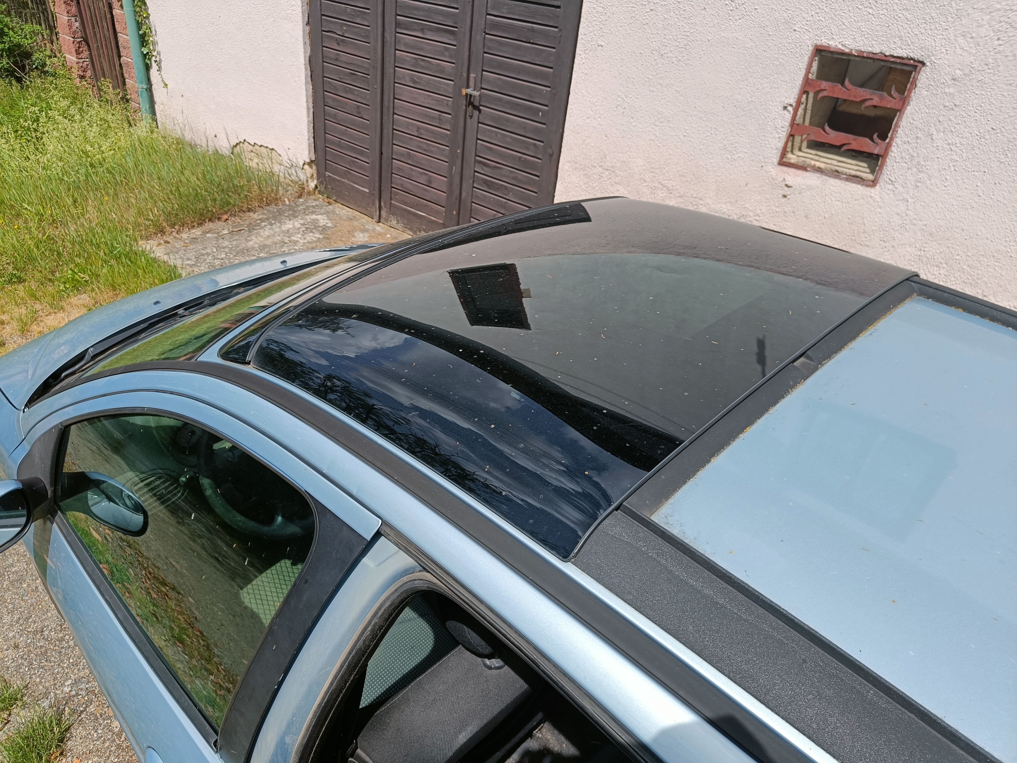Peugeot 206, 1.4, tažné, panorama střecha - fotka 3