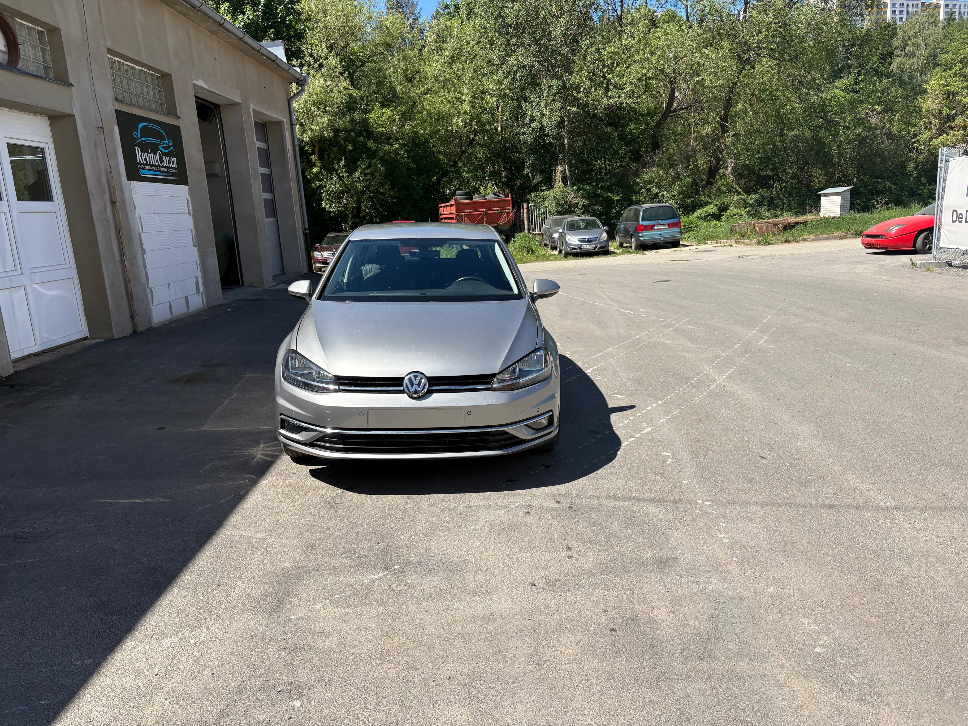 Volkswagen Golf - fotka 2