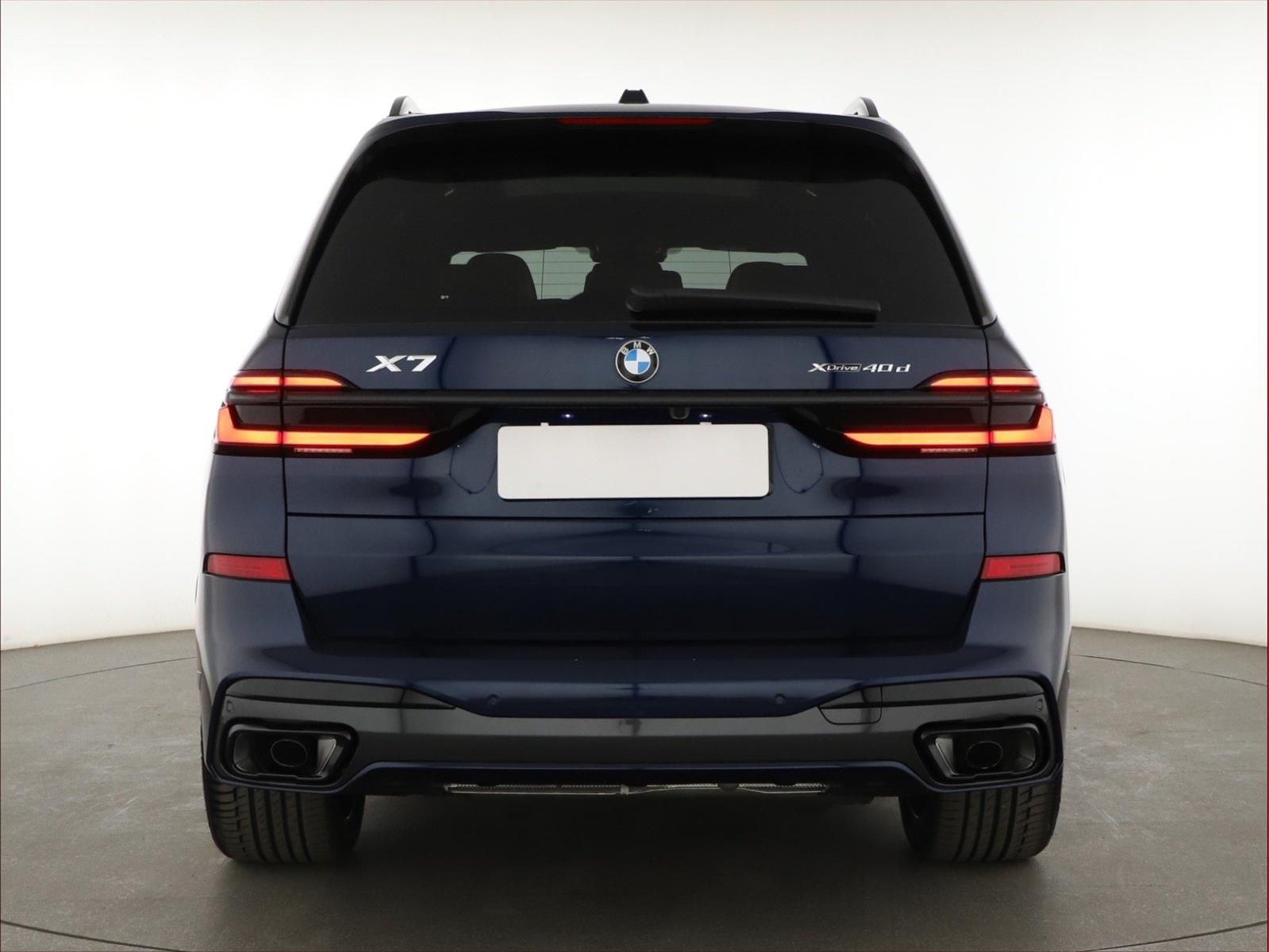 BMW X7, xDrive40d, M Sport - fotka 4