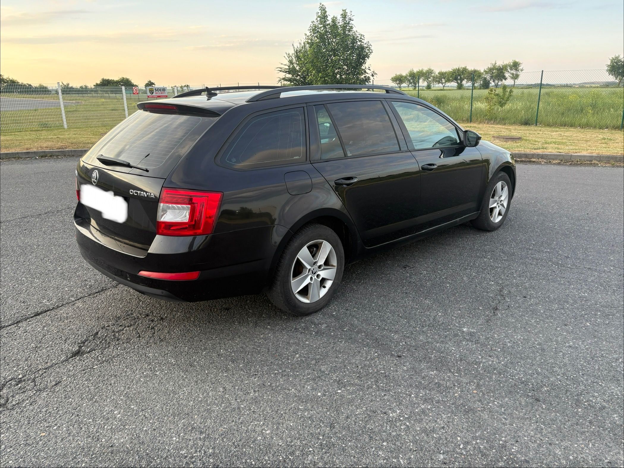 Škoda Octavia, 2,0 TDI 110 kW, DSG, kessy - fotka 5