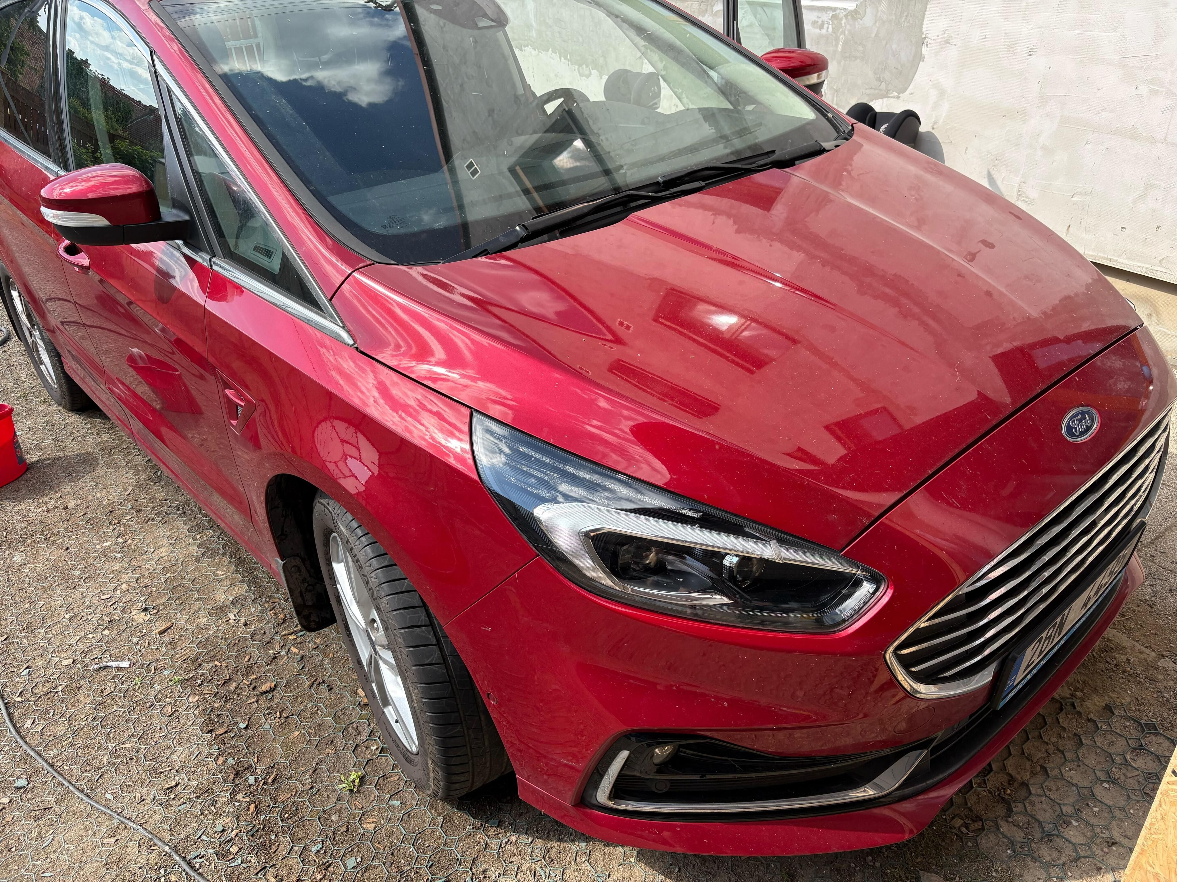 Ford S-MAX, TITANIUM 2.0 EcoBlue 140KW - fotka 4