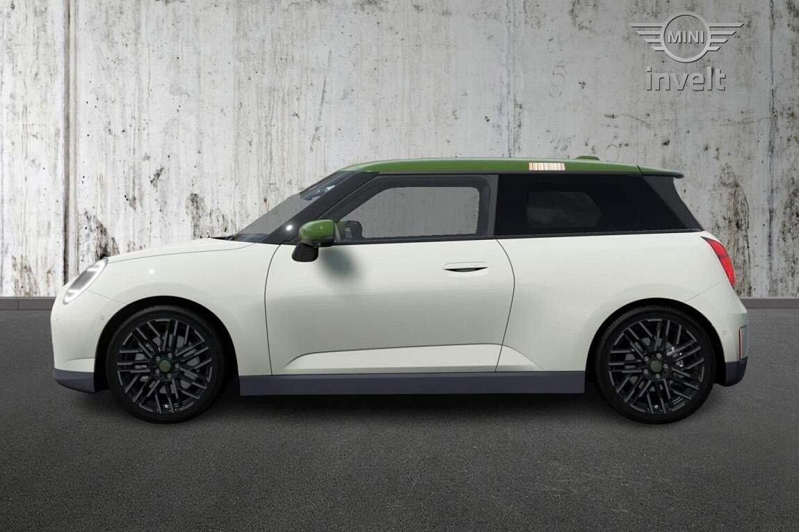 Mini Cooper, SE - fotka 2