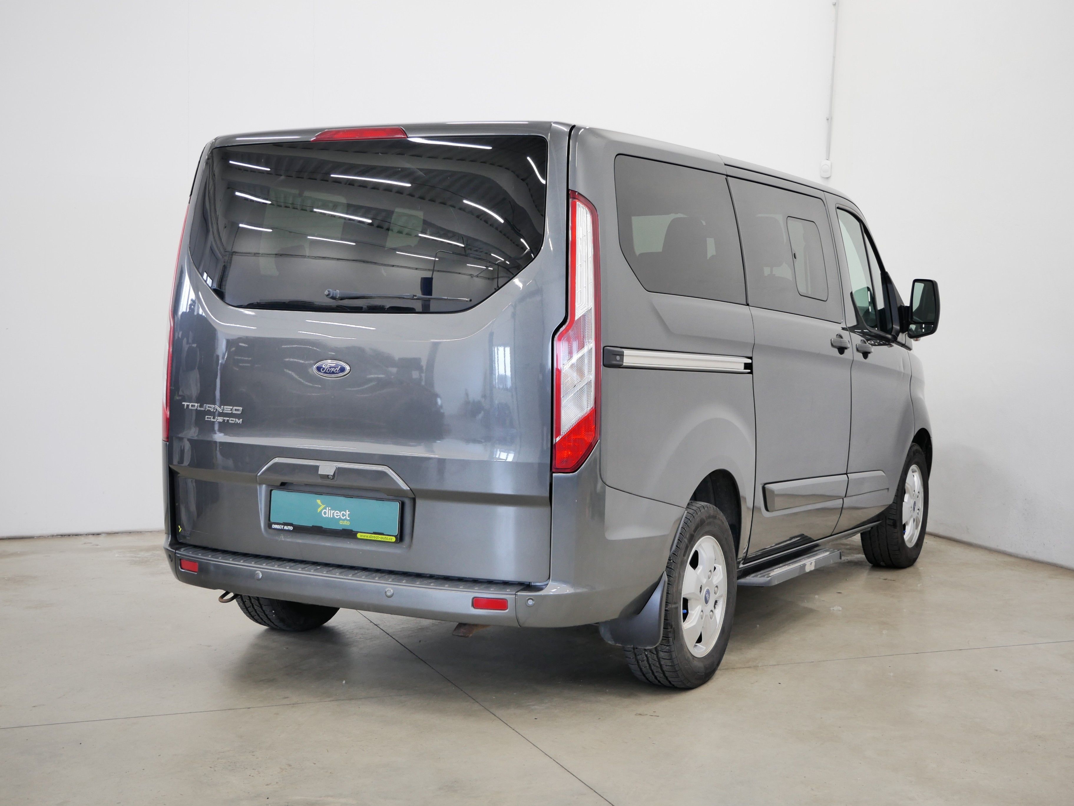 Ford Tourneo Custom, 2.0 TDCi 125 kW - fotka 2