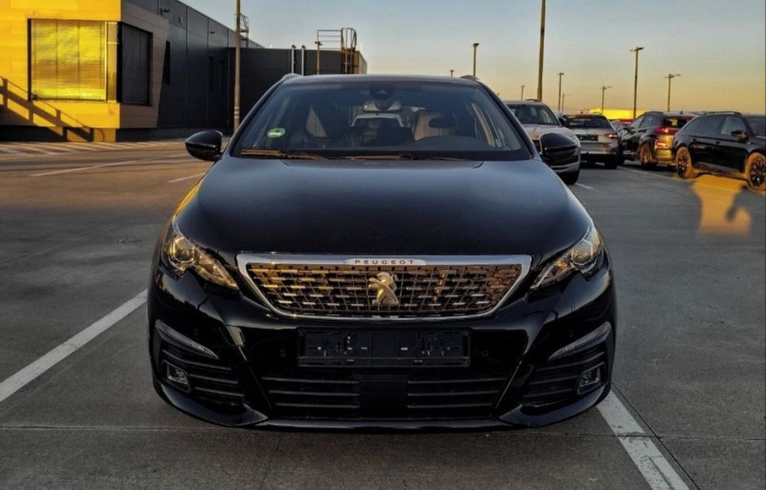 Peugeot 308, Peugeot 308 GT line 1.5 BluHdi - fotka 3