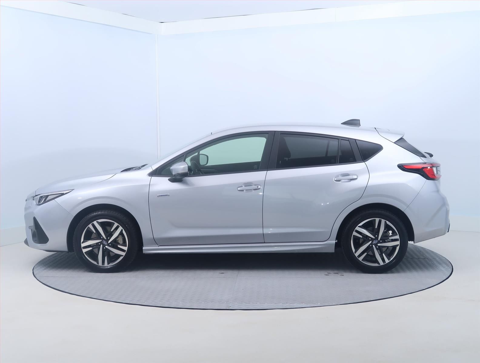 Subaru Impreza, 2.0 e-Boxer, Záruka, 4X4 - fotka 3