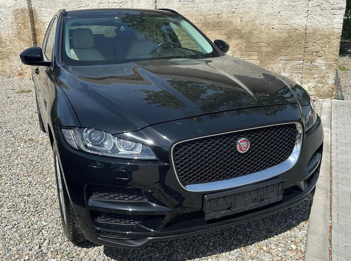 Jaguar F-Pace, 2.0D 2018 132 kW servis JAGUAR