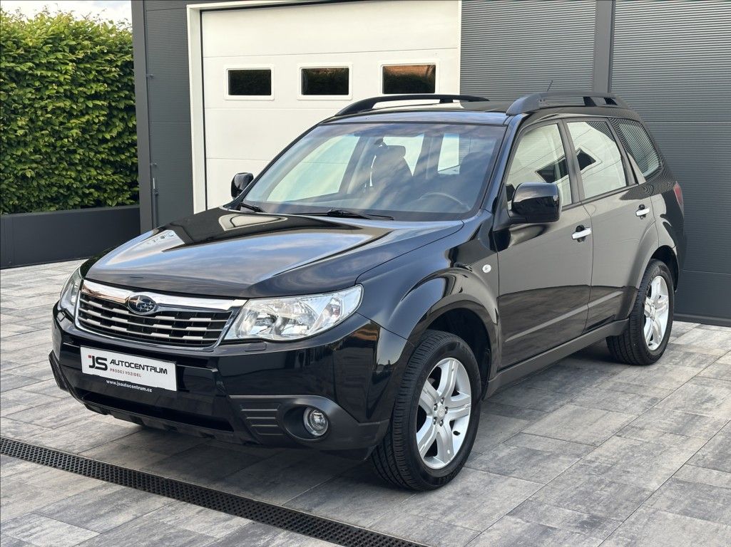 Subaru Forester, 2,0 150PS  Comfort A/T 4x4 - fotka 2