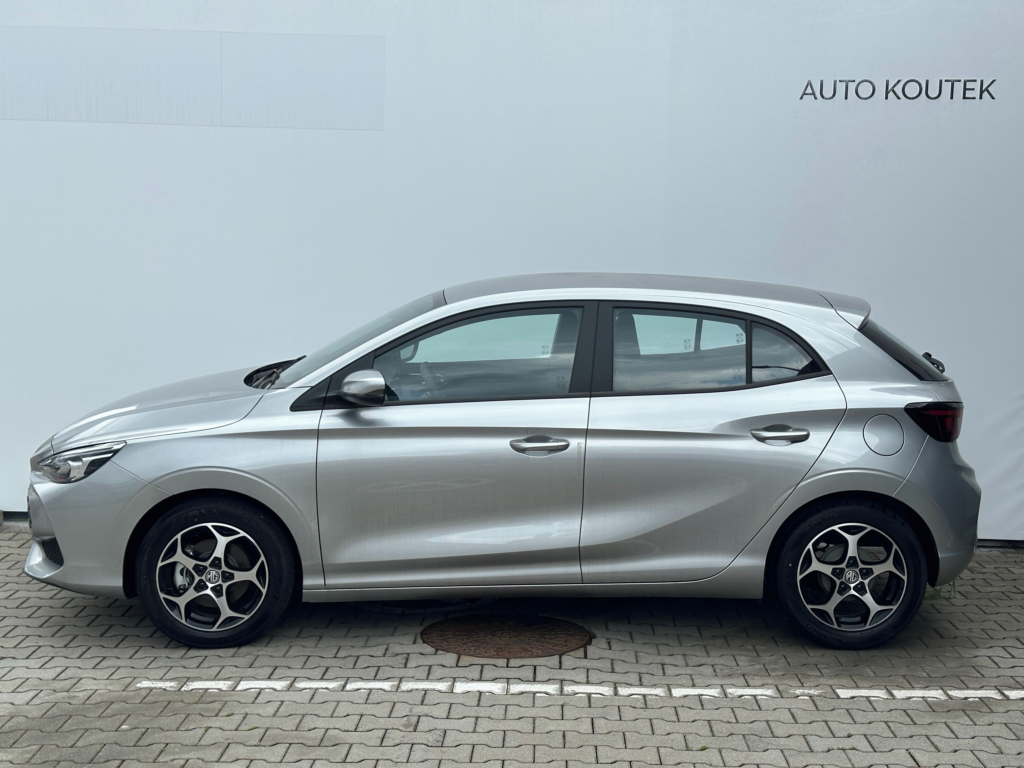 MG, MG3, ELEGANCE 1.5 85kw/115hp - fotka 3