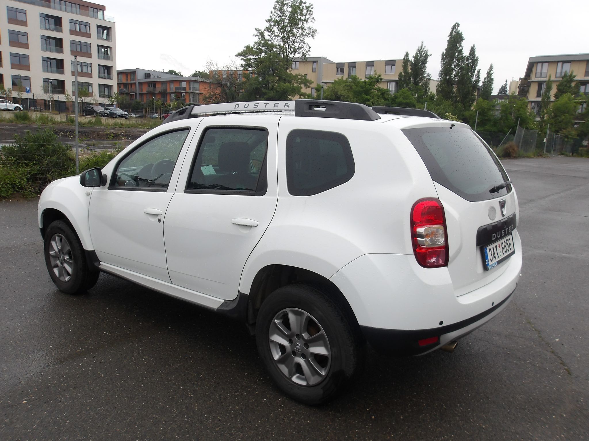 Dacia Duster, 1,6i ČR ! 1.MAJITEL ! - fotka 4