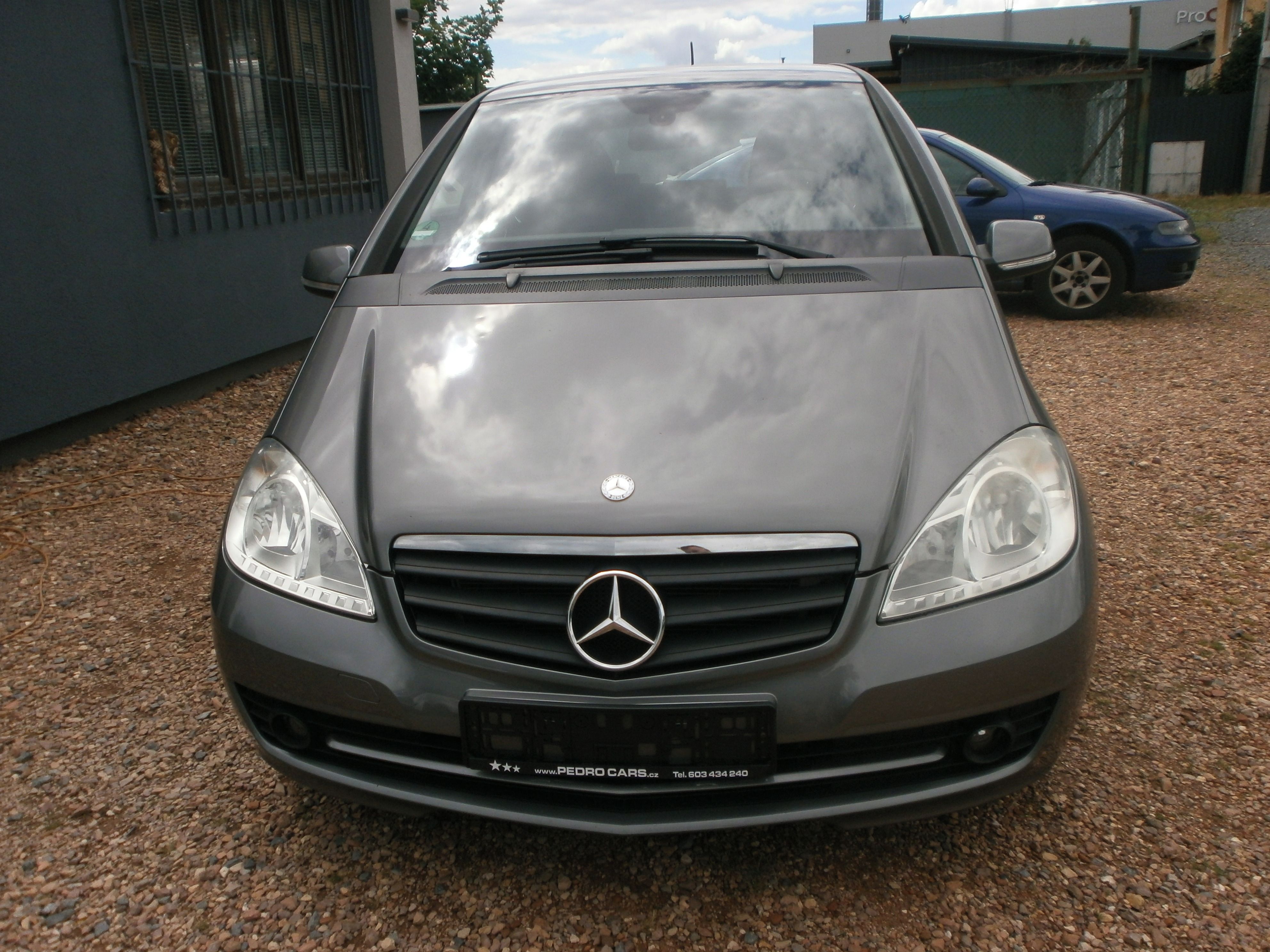 Mercedes-Benz Třídy A, 1.7i-Klima,vyhř.sedadla!!! - fotka 3