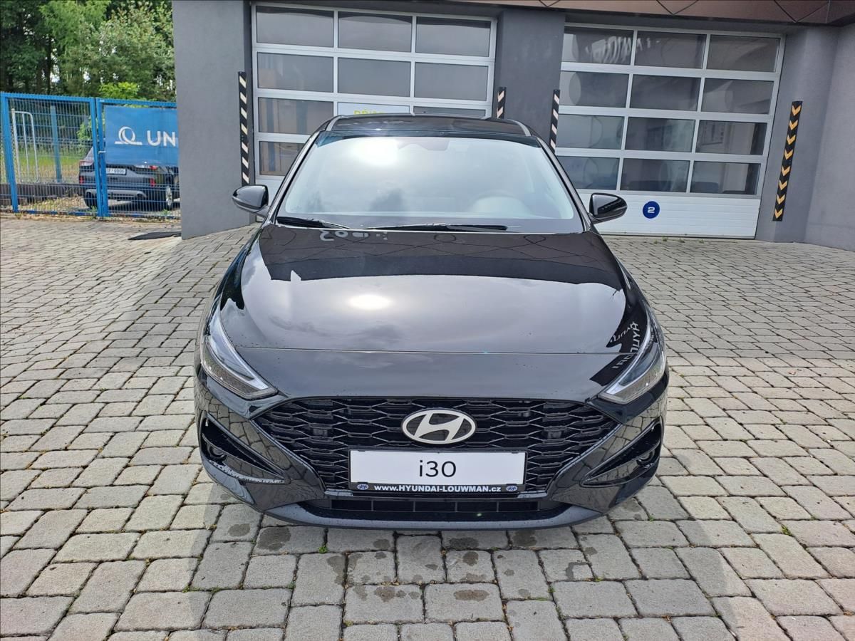 Hyundai i30, 1,0   26 HB 1,0 T-GDI MT STYLE - fotka 2
