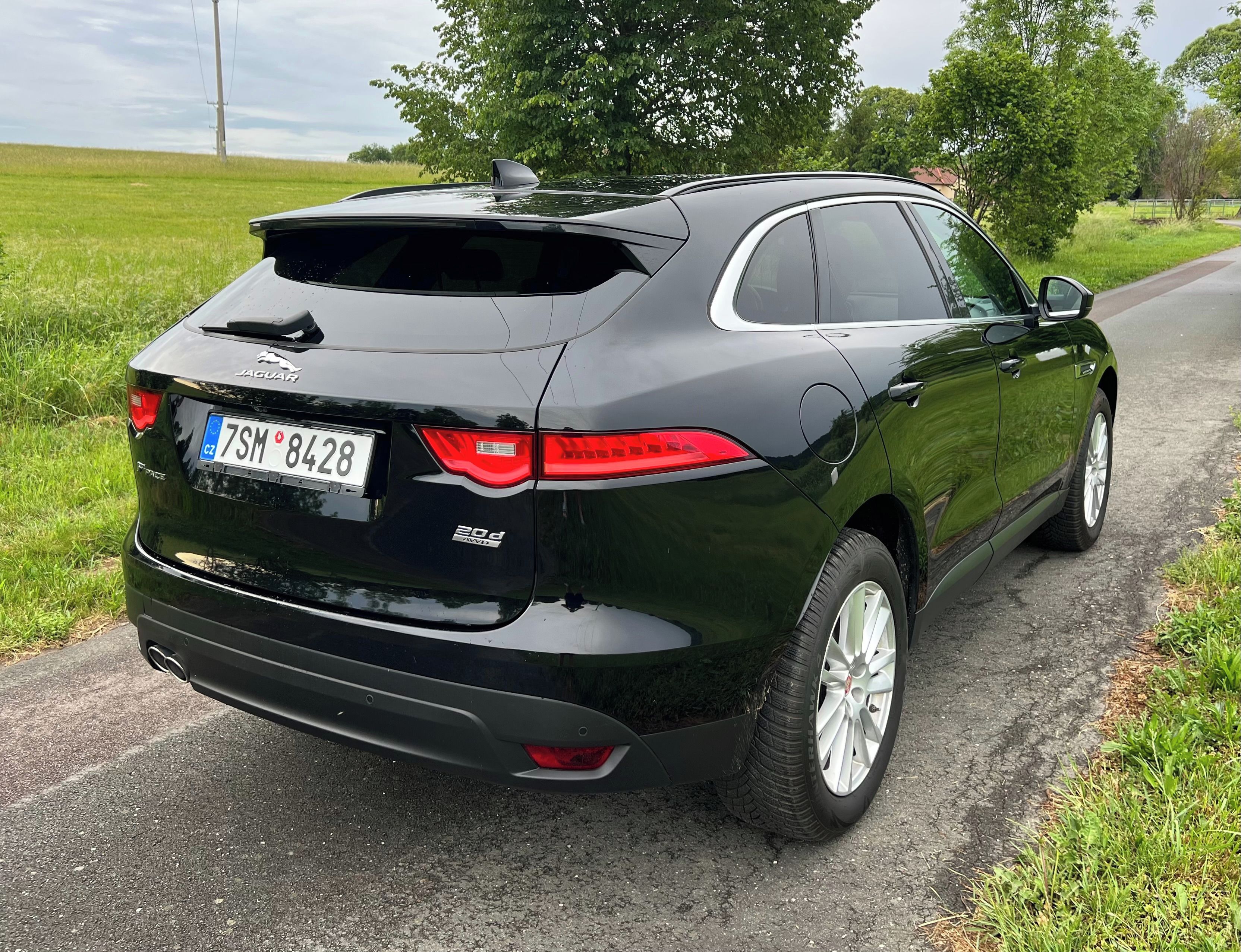 Jaguar F-Pace, 2.0D 2018 132 kW servis JAGUAR - fotka 4