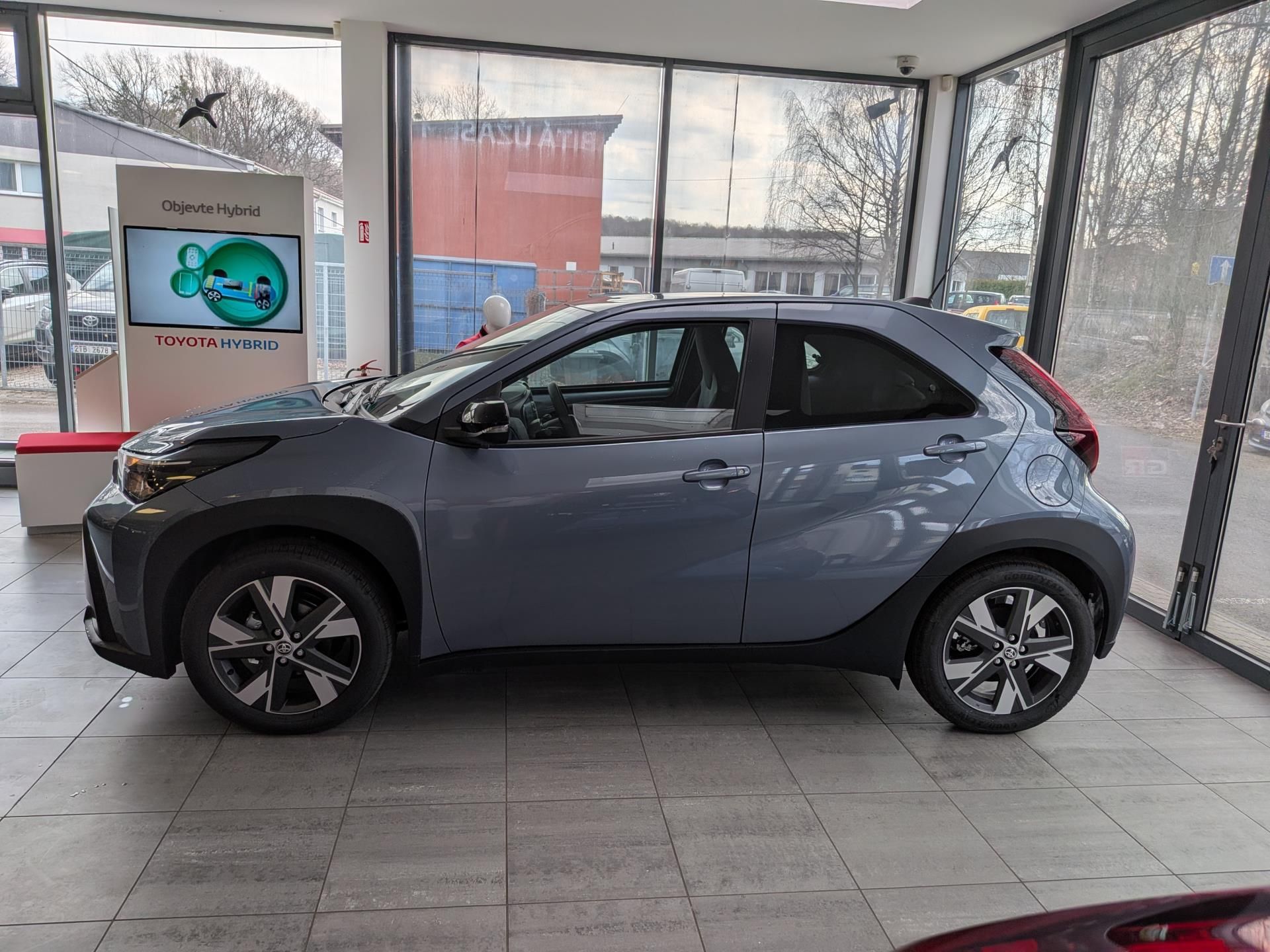 Toyota Aygo, 1.5 Hybrid, COMFORT 116K - fotka 4