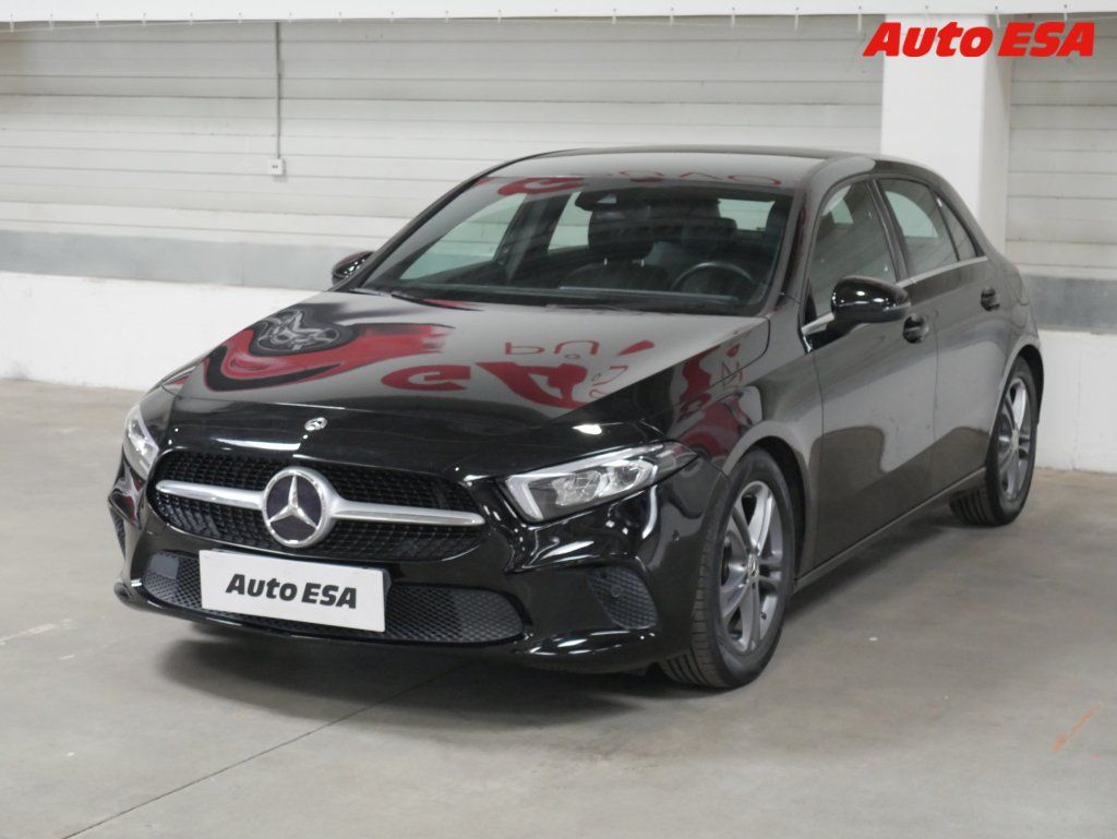 Mercedes-Benz Třídy A, a180 - fotka 3
