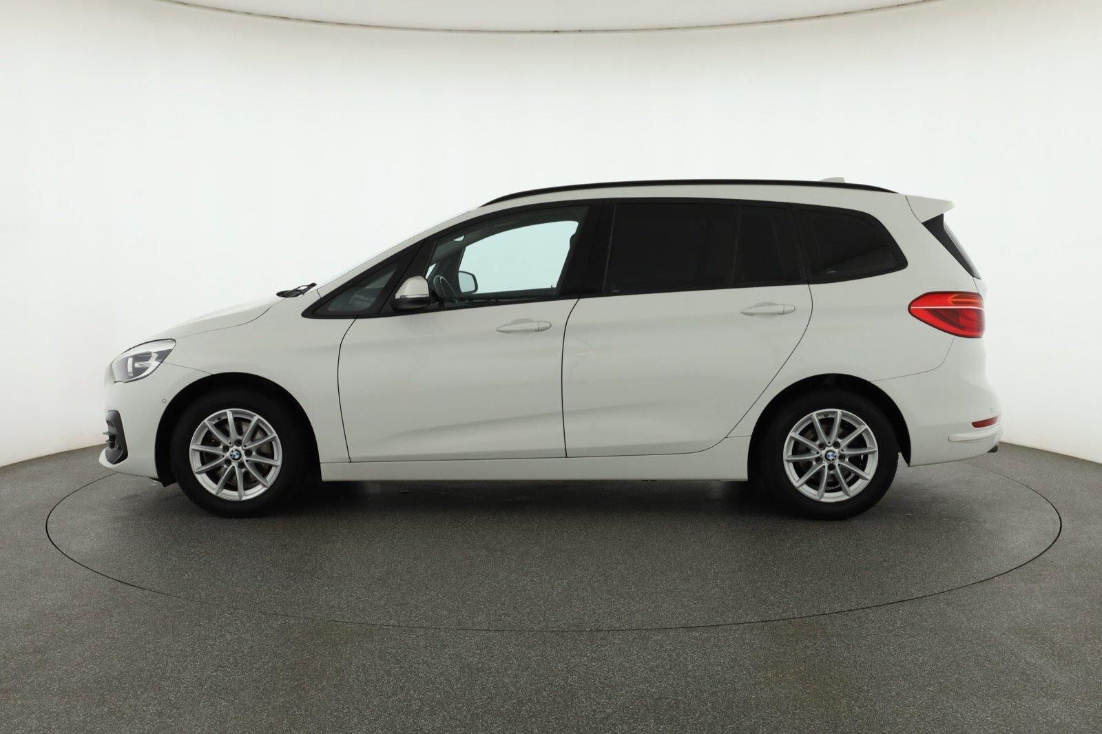 BMW Řada 2, 218i Gran Tourer, Automat - fotka 3
