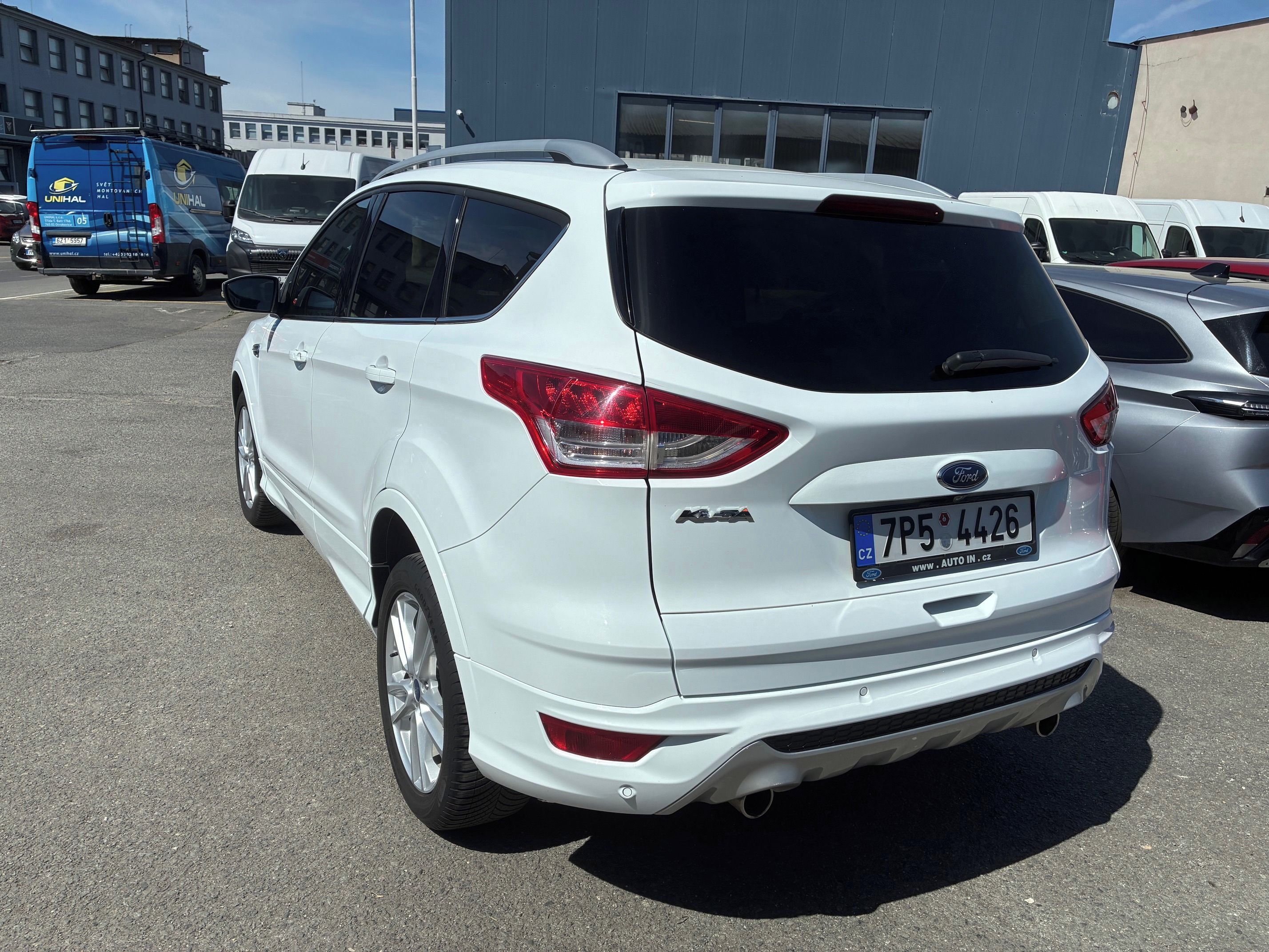 Ford Kuga, 2,0TDci 4x4 Titanium Automat - fotka 4