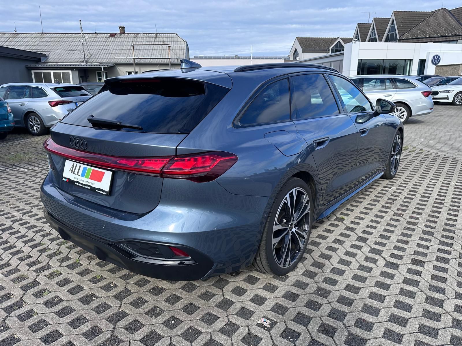 Audi A5, 2,0 TDI Quattro S-LINE - fotka 2