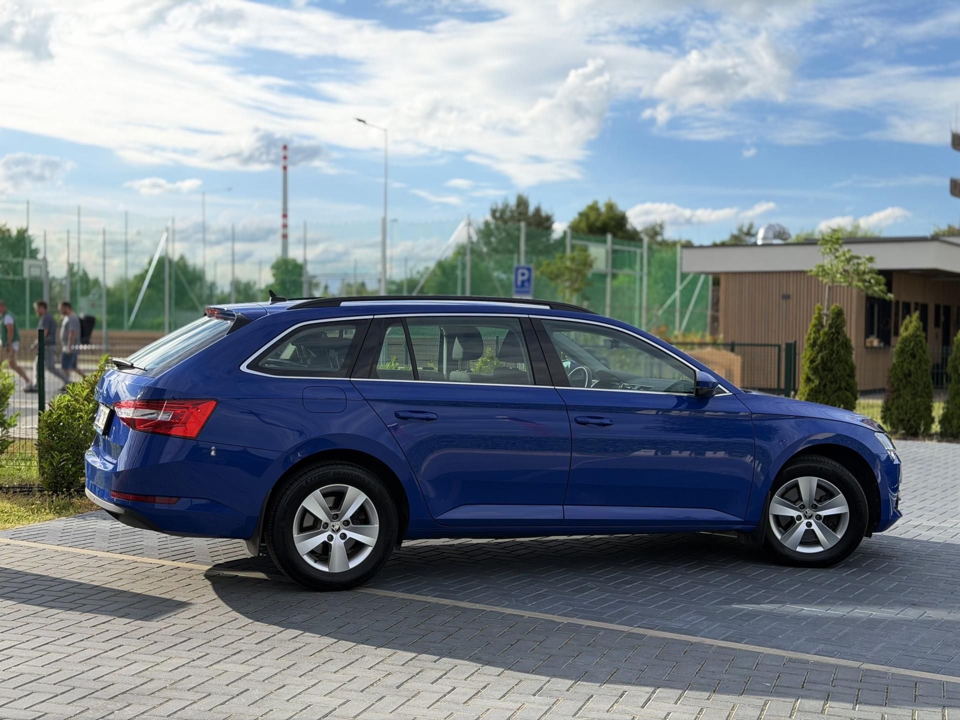 Škoda Superb, 2.0 TDi 110 kW/manual/tažné - fotka 5
