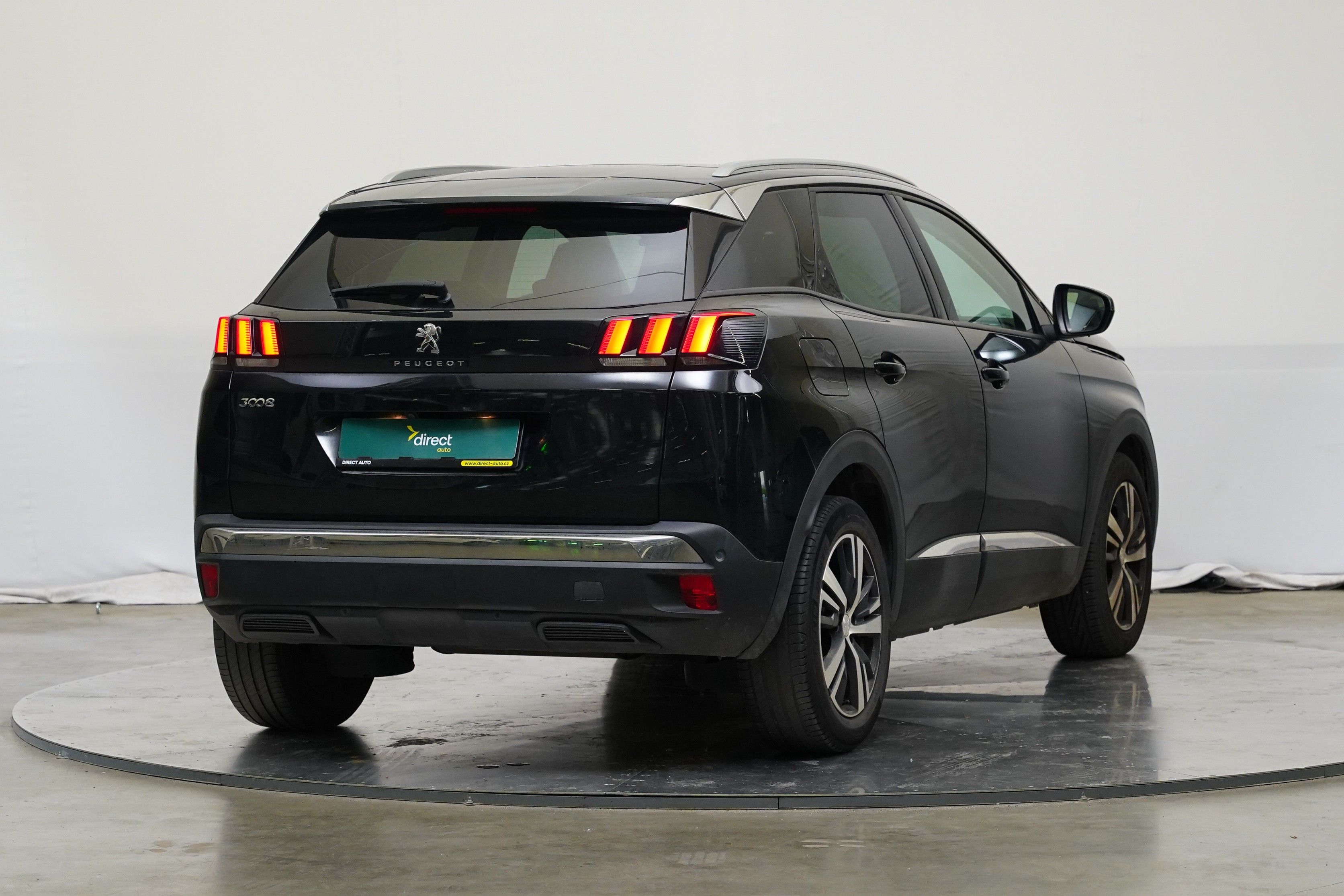 Peugeot 3008, 1.2 PureTech 96 kW Allure - fotka 3