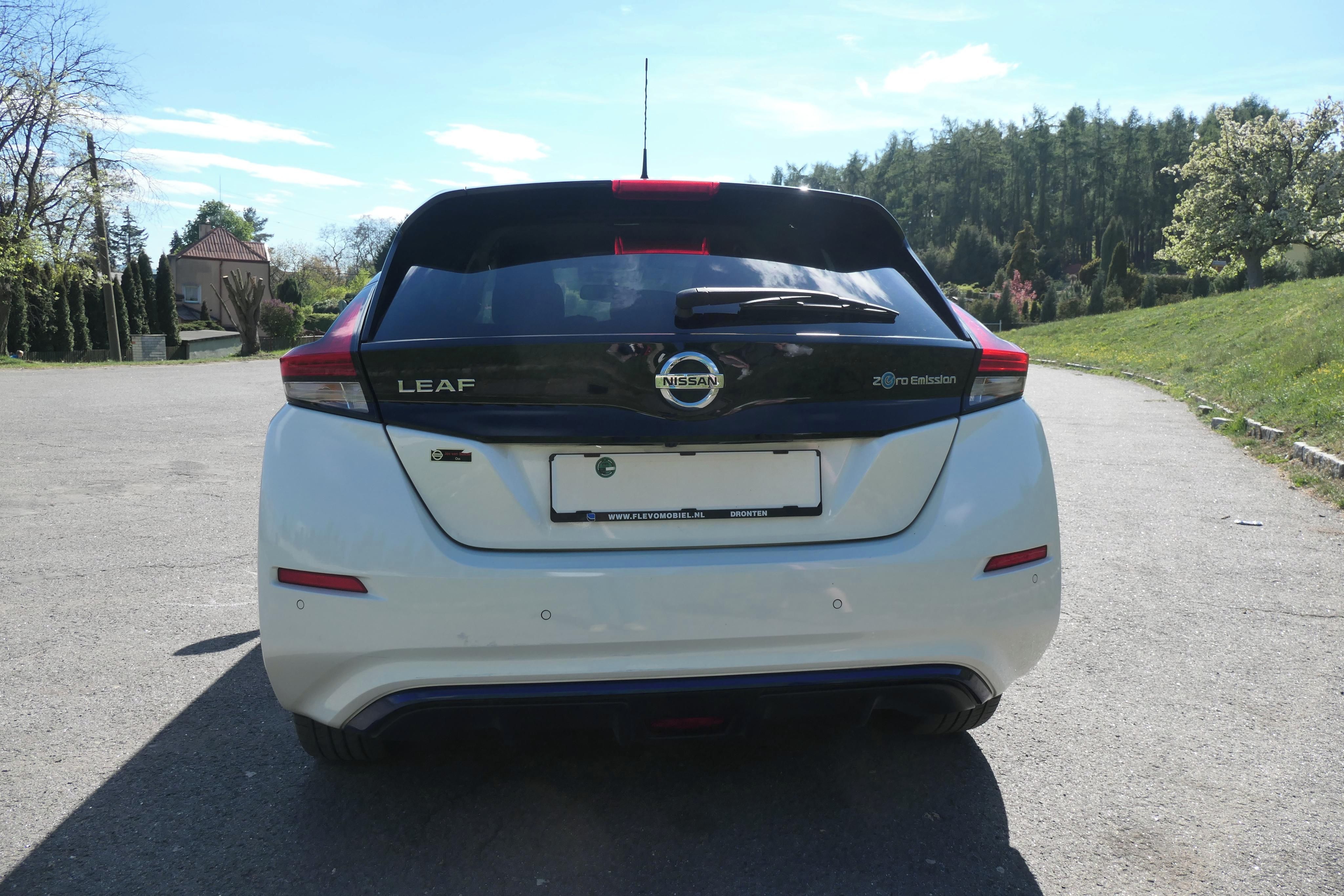 Nissan LEAF, 62kwh - 160kw, 70 tis km TEKNA - fotka 6