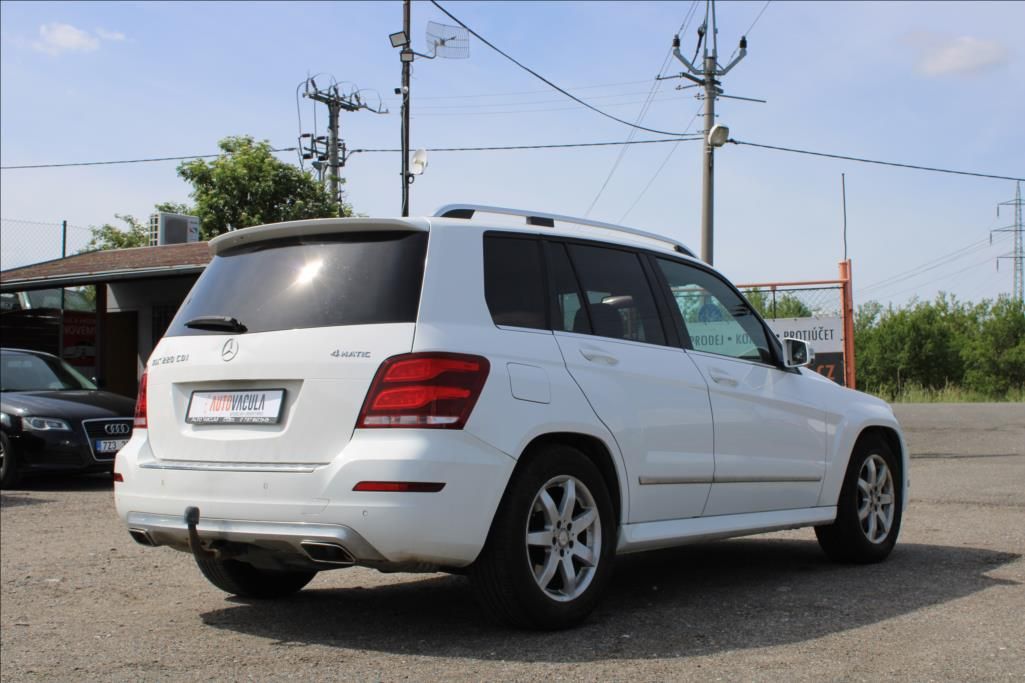 Mercedes-Benz GLK, 2,1 CDi  XENONY, 4 x 4, TAŽNÉ - fotka 5
