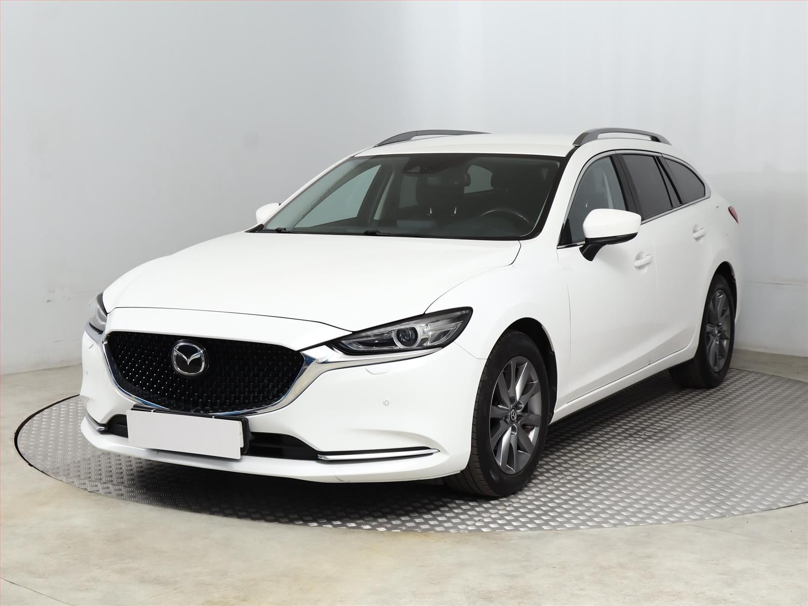 Mazda 6, 2.0 Skyactiv-G, Automat, Navi - fotka 2