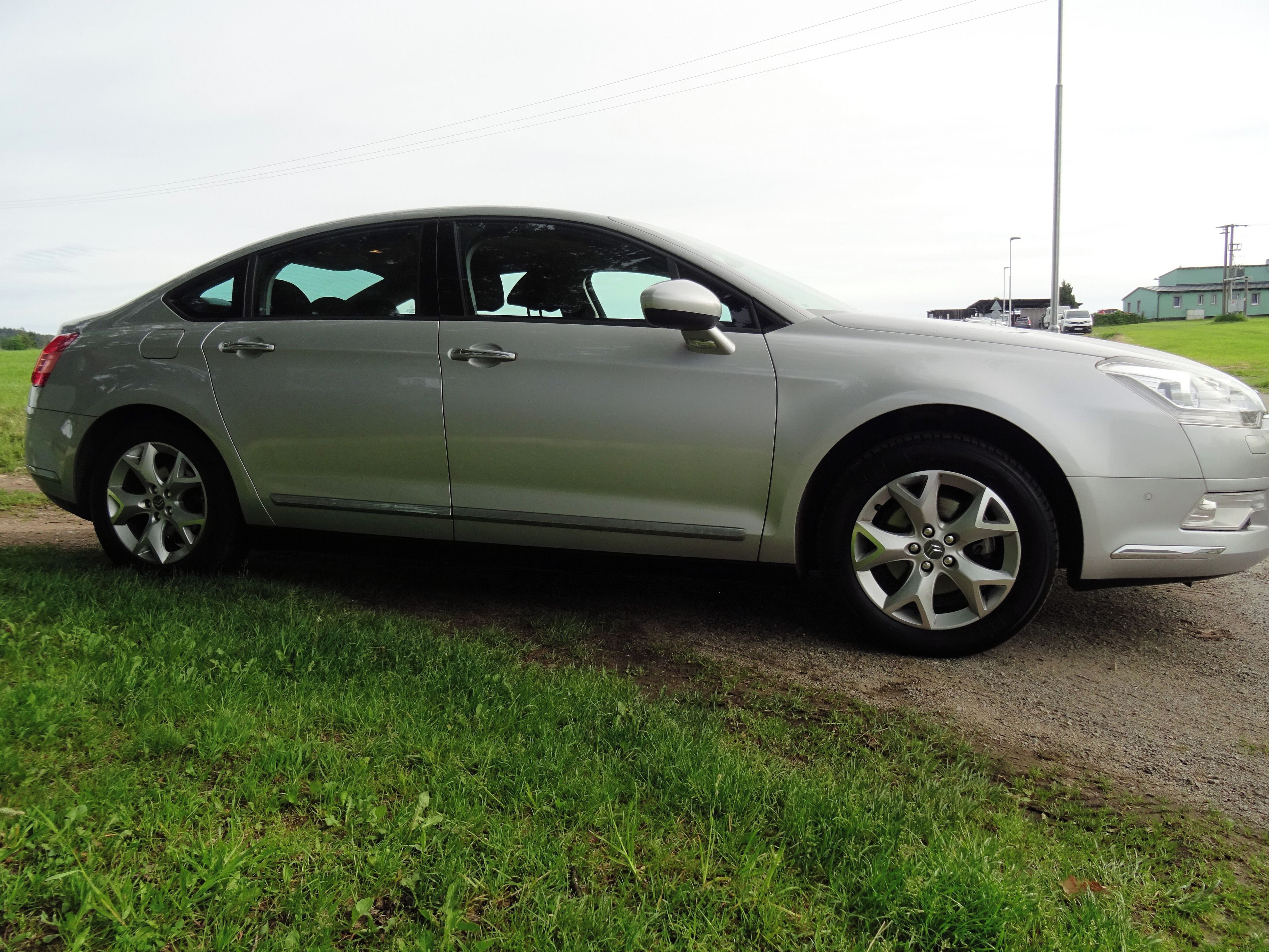 Citroën C5, 1,6HDi 2x kola,tažné,pěkná výb - fotka 3