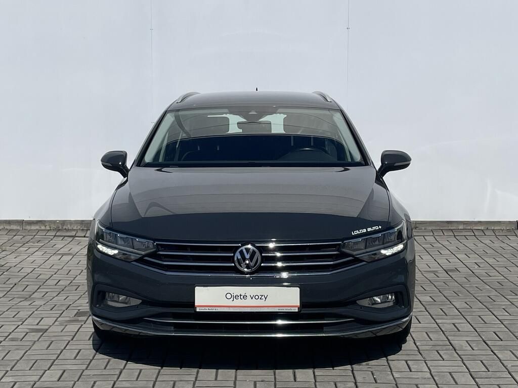 Volkswagen Passat Variant, Elegance 2.0 TDI 110 kW - fotka 4