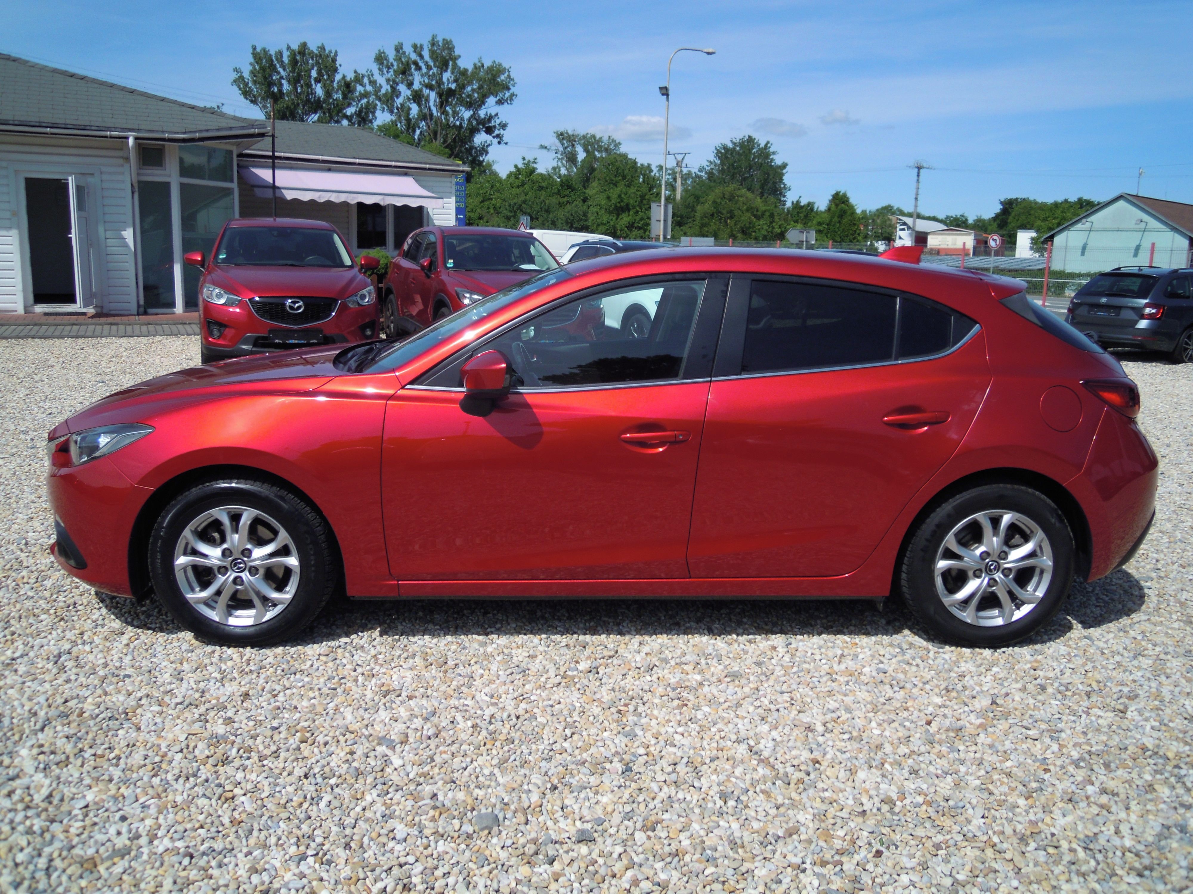 Mazda 3, 2.0i SKYACTIV-SERVIS-ORIG.KM - fotka 2