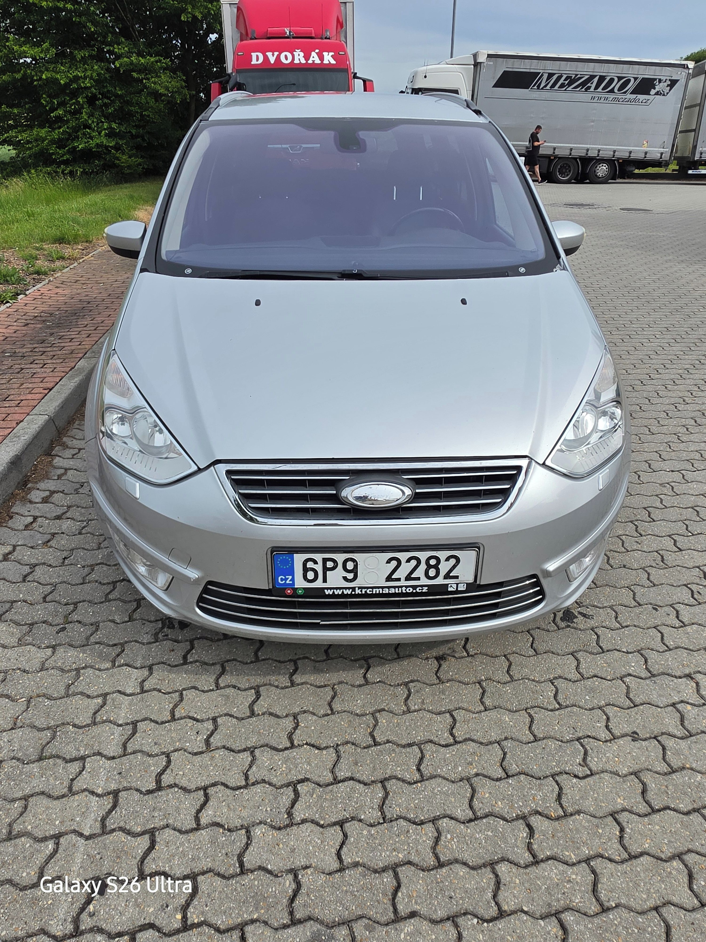 Ford Galaxy, 7-míst, tažné, zimní kola - fotka 3
