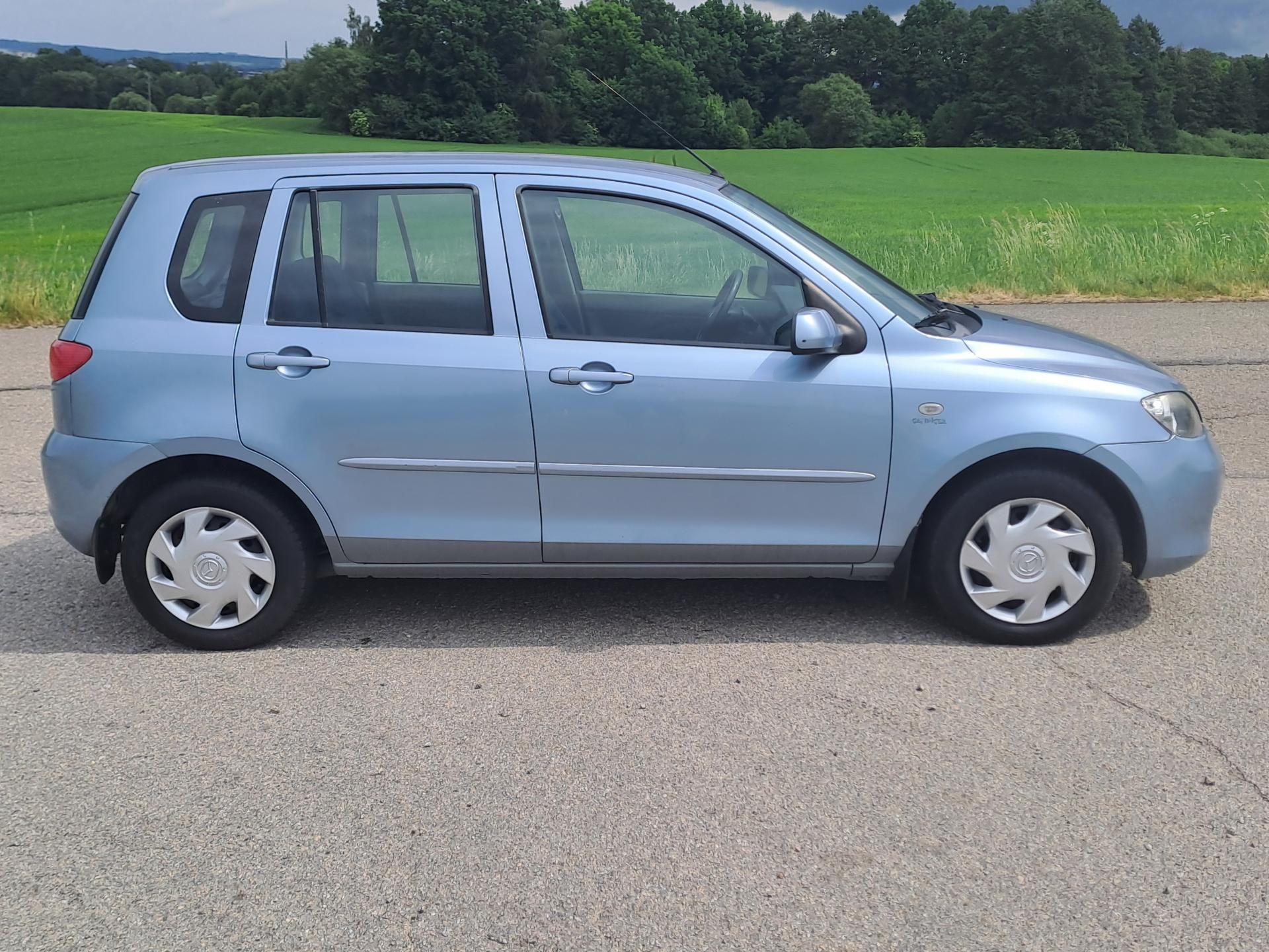 Mazda 2, 1.2 KLIMA - fotka 4